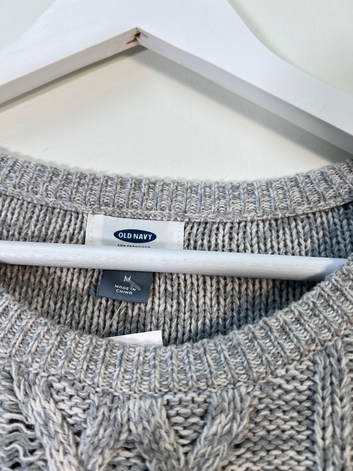M Old Navy Sweater
