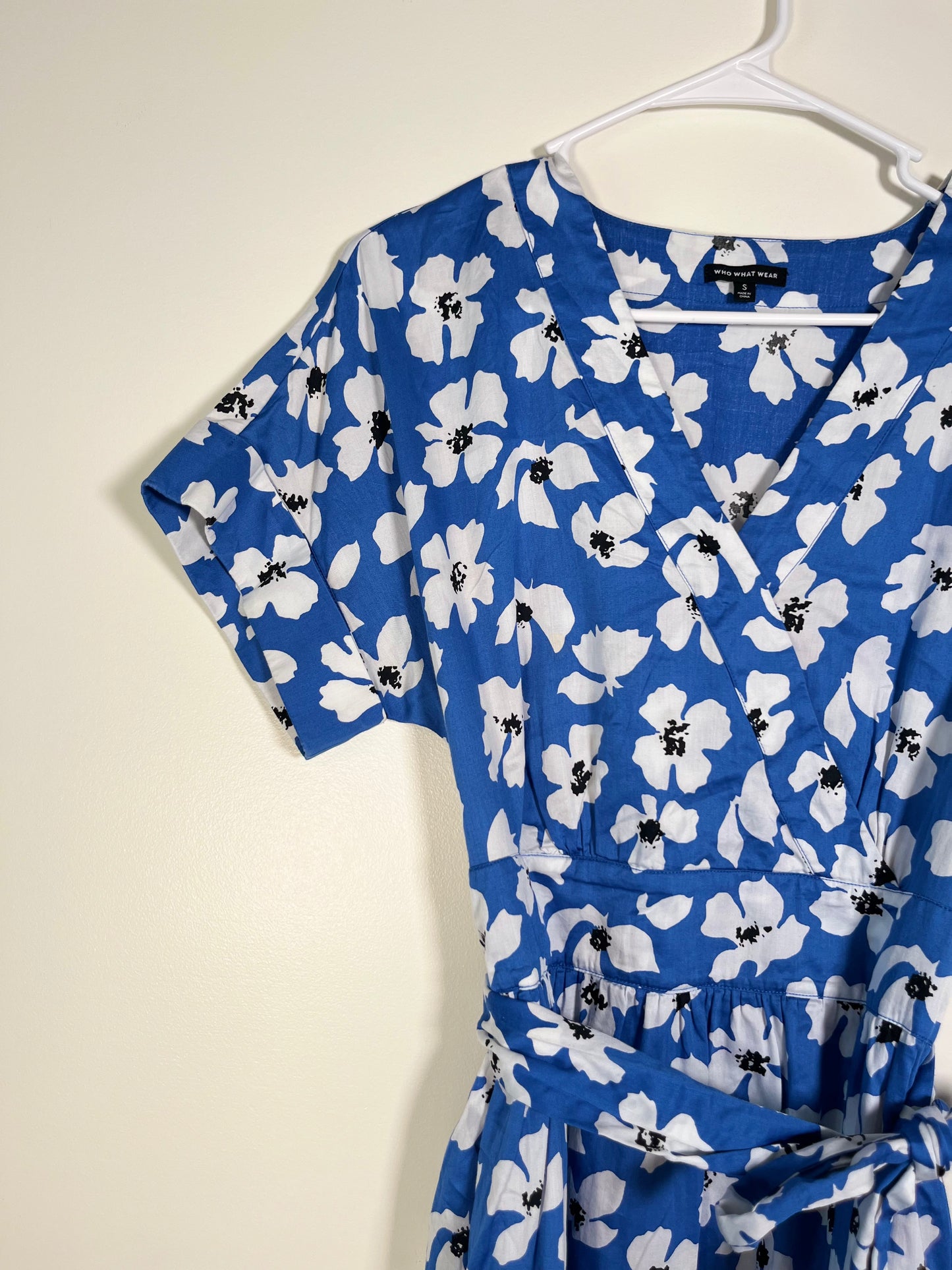Small Who What Wear Blue Floral Dress