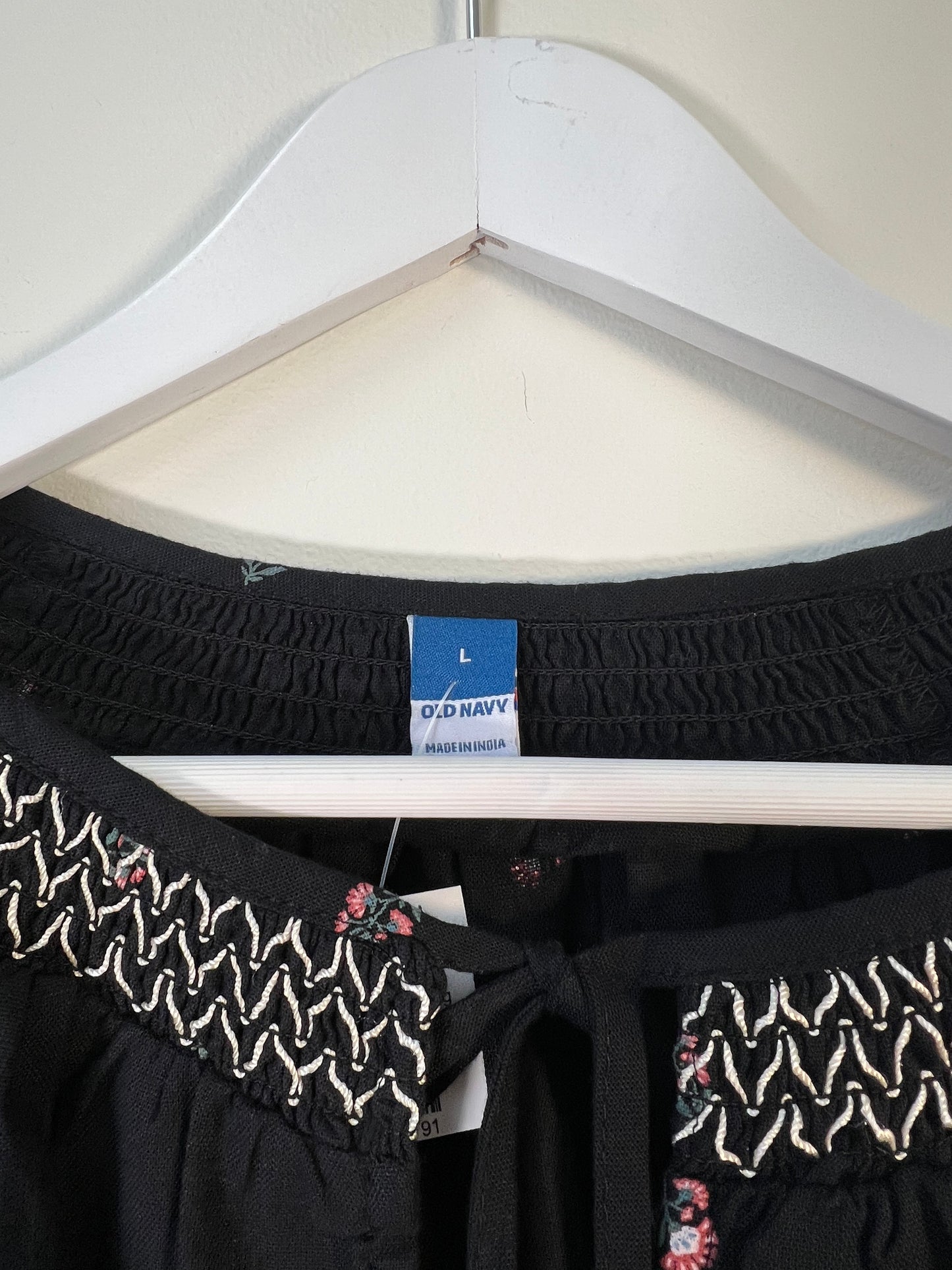 L Old Navy Blouse