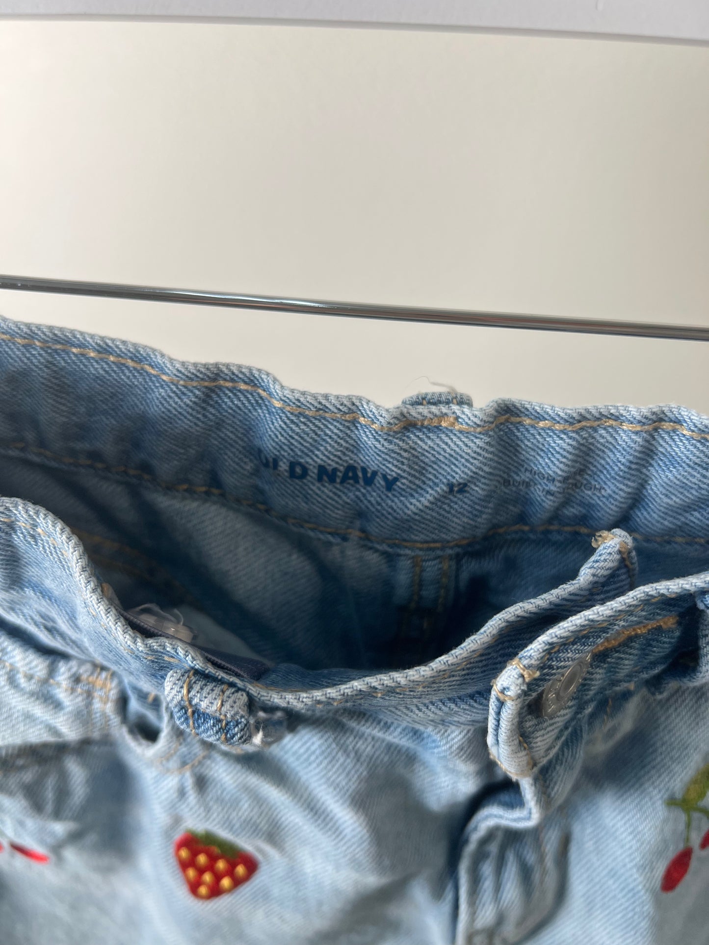 L Old Navy Denim Shorts