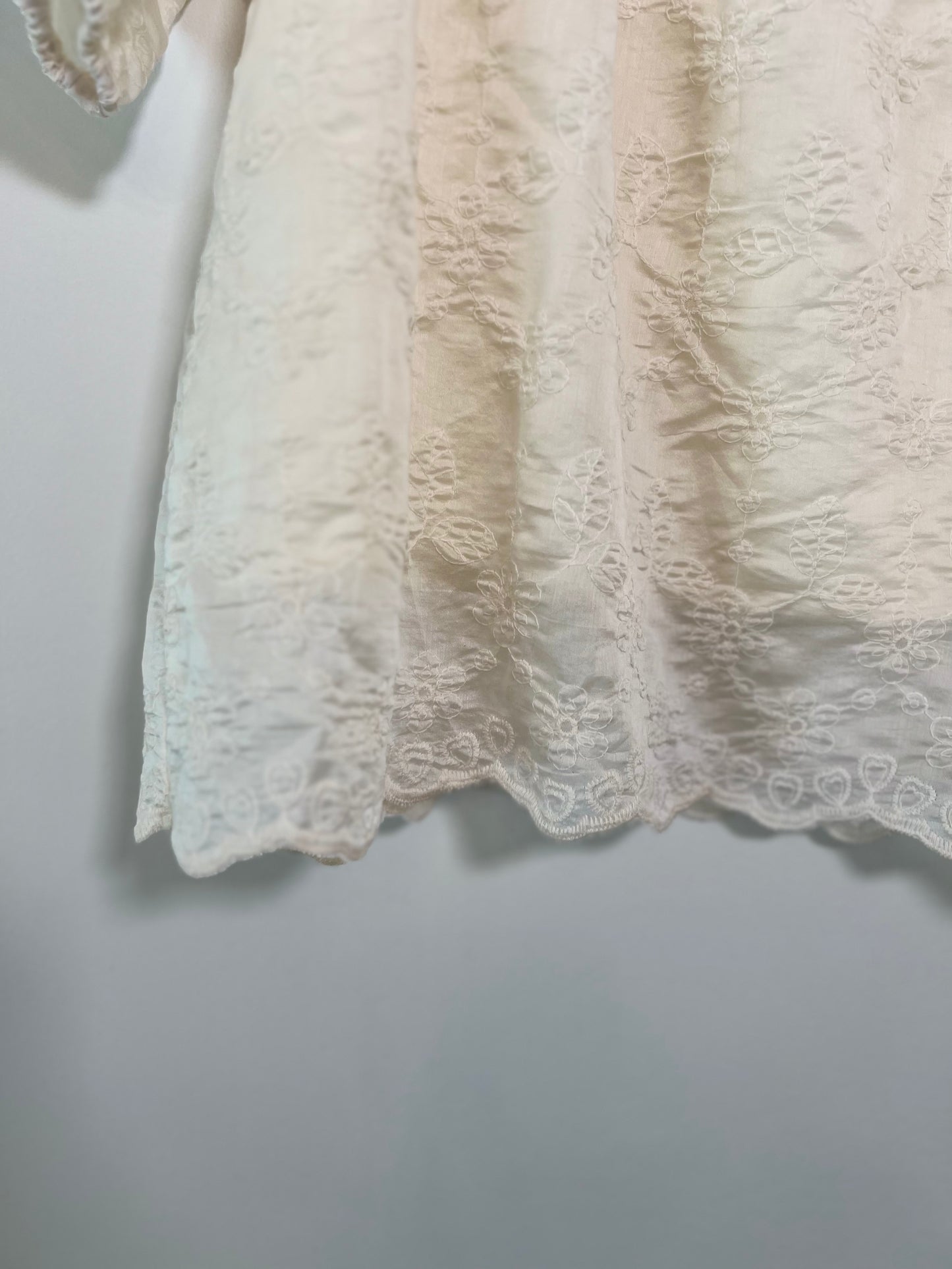 Medium The Mainstreet Exchange Cream Lace Blouse