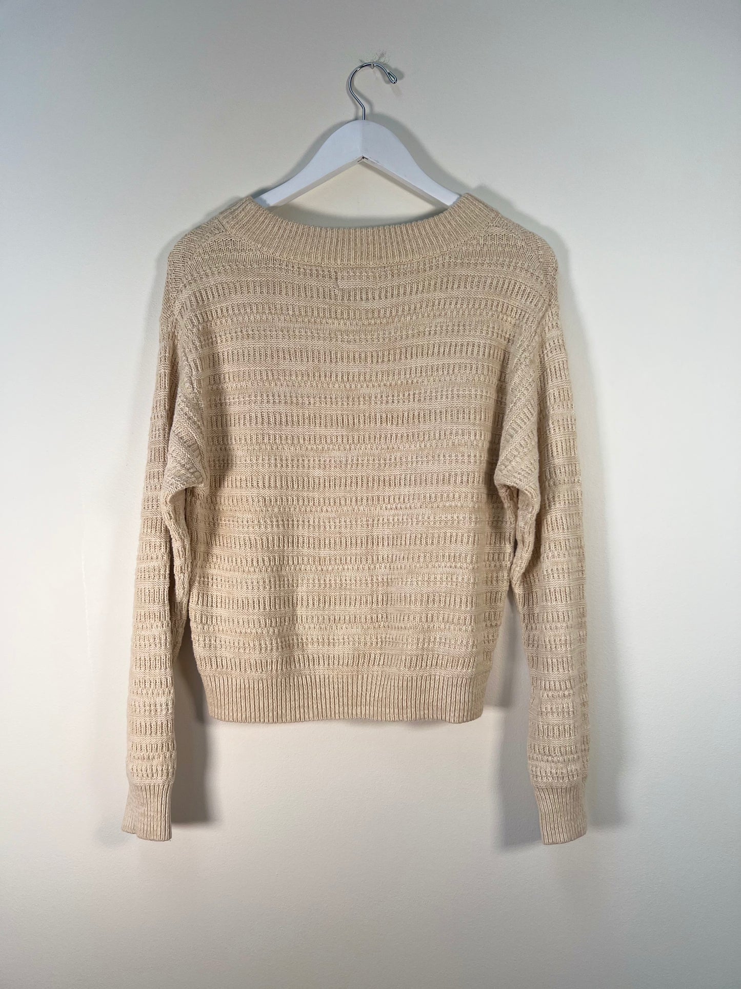 S Universal Thread Pullover