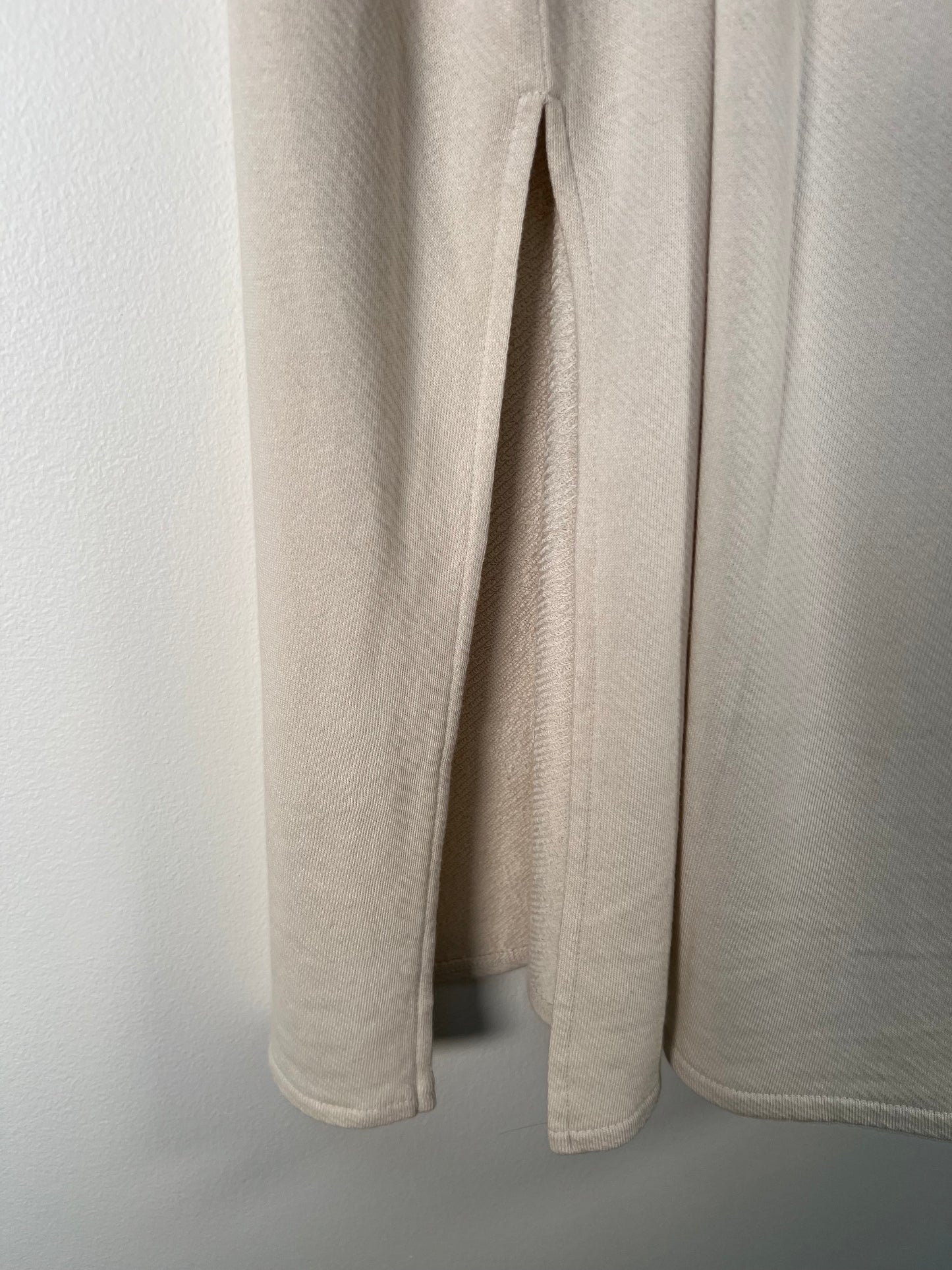 XL NWT Universal Thread Skirt