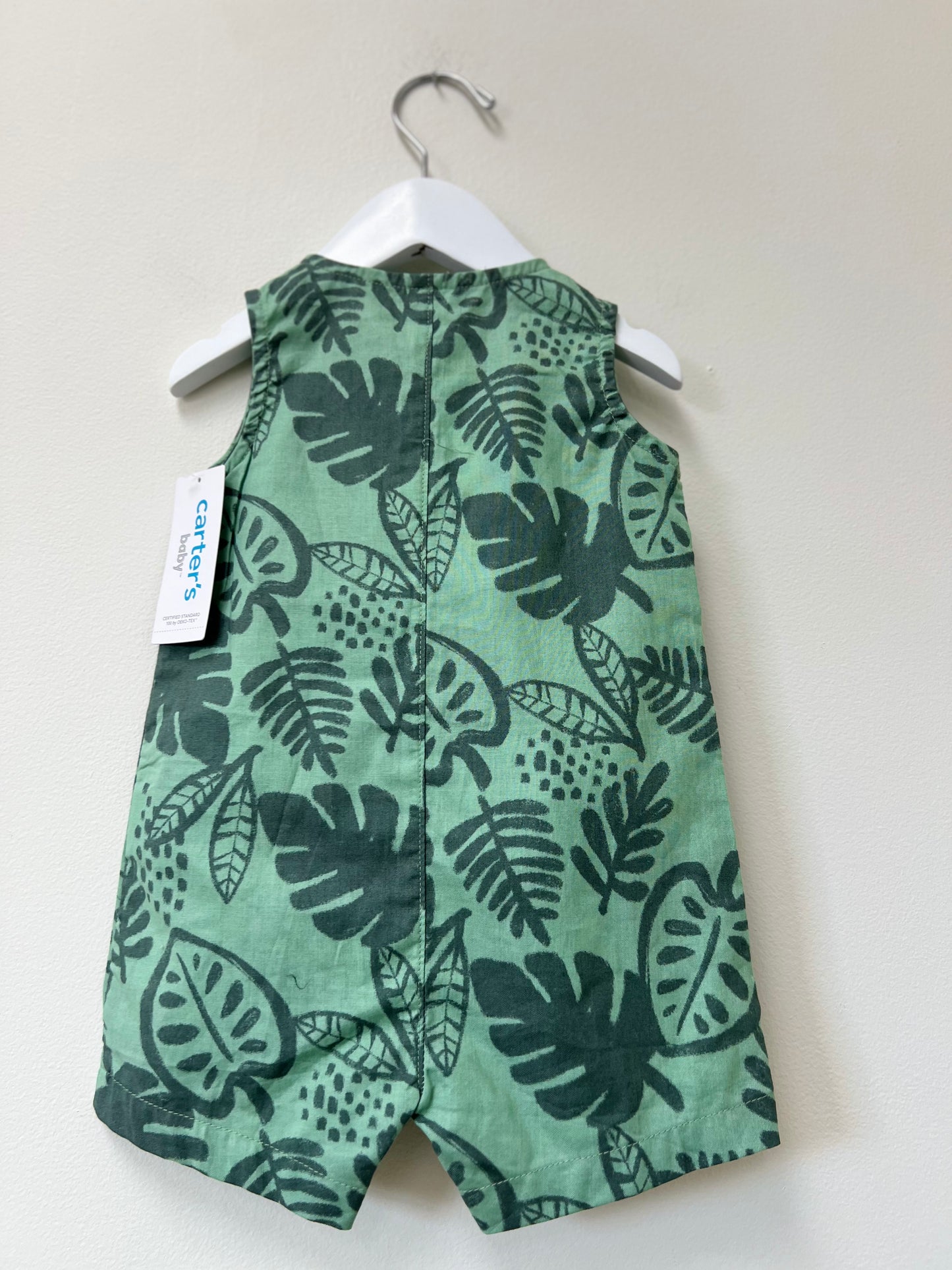 6m Carter’s NWT Green Romper w/ Hat
