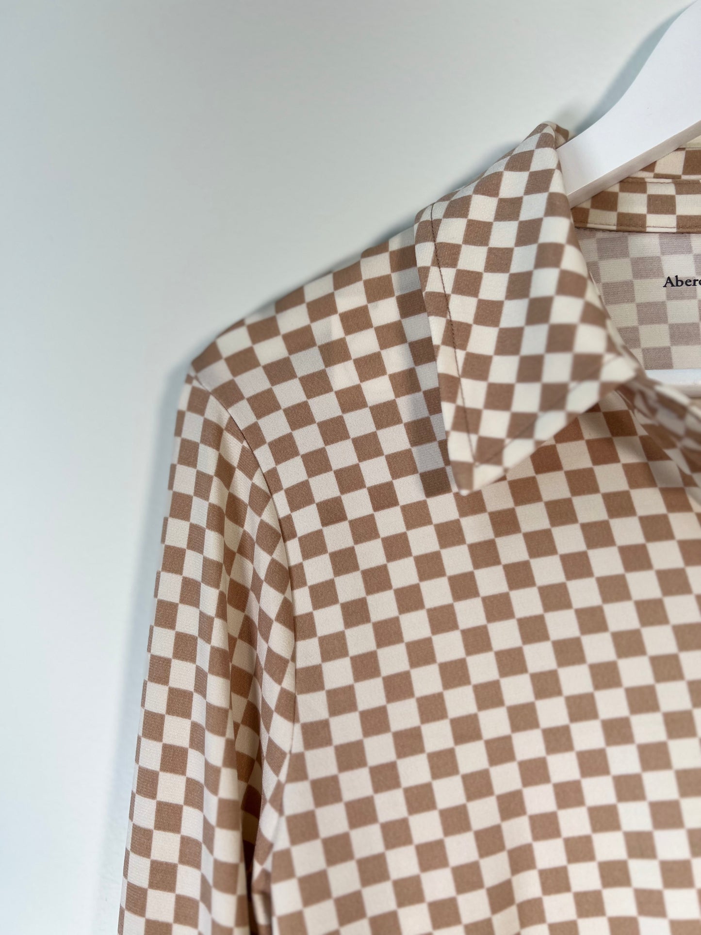 Medium Abercromie & Fitch Button-Up shirt