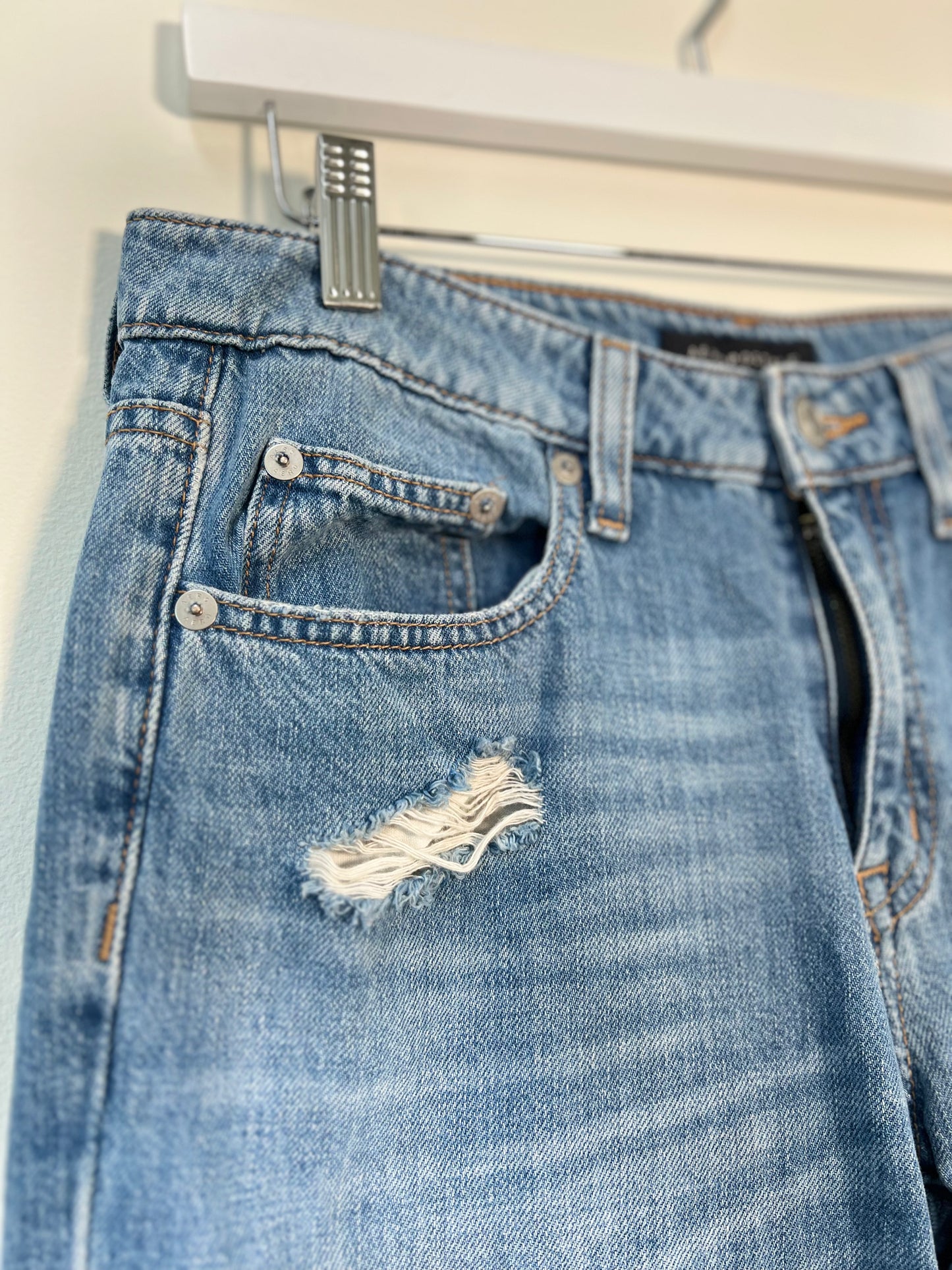 4 Reg Aeropostale Boyfriend Jeans