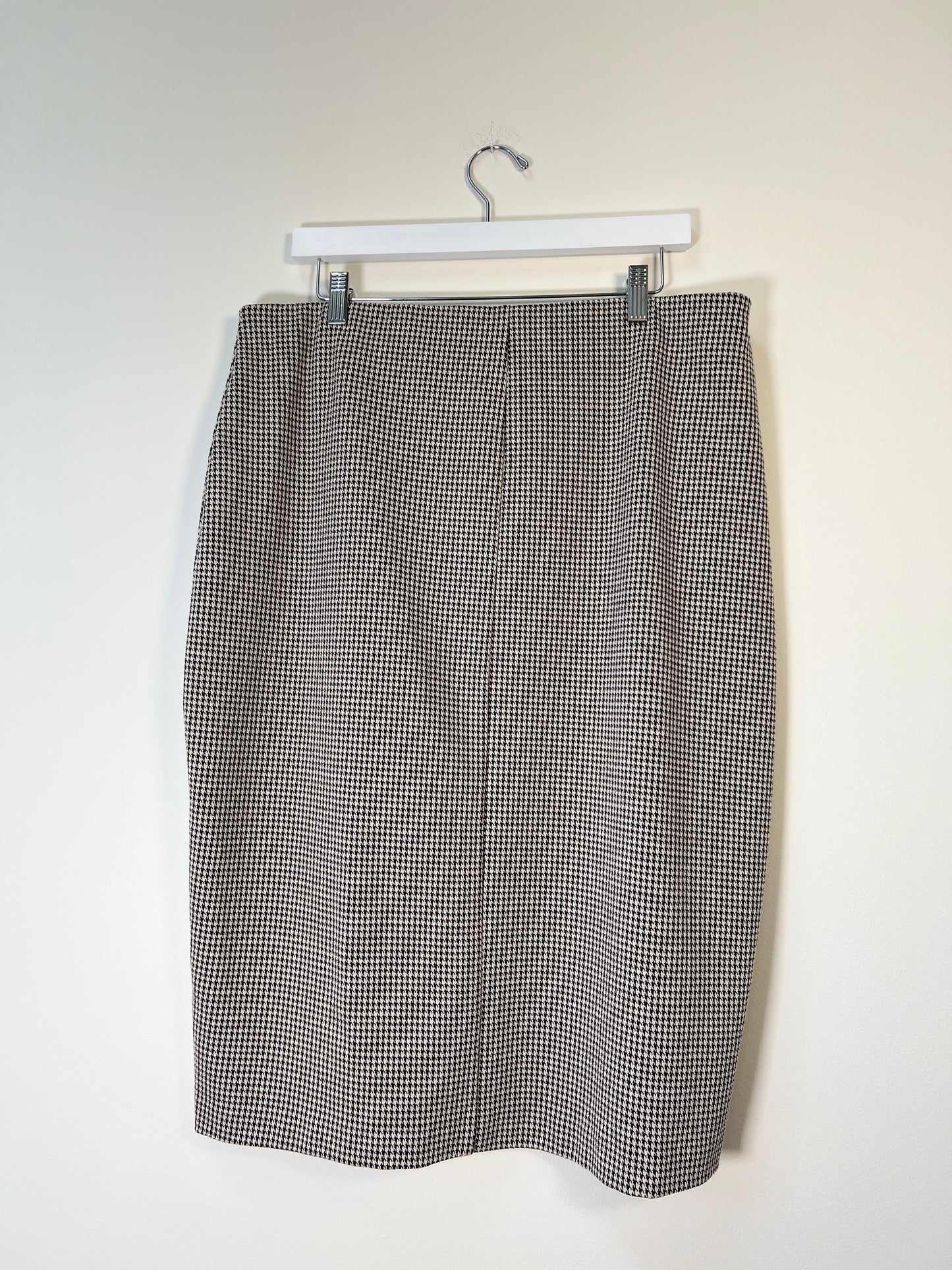 XL The Main Street Exchange Skirt