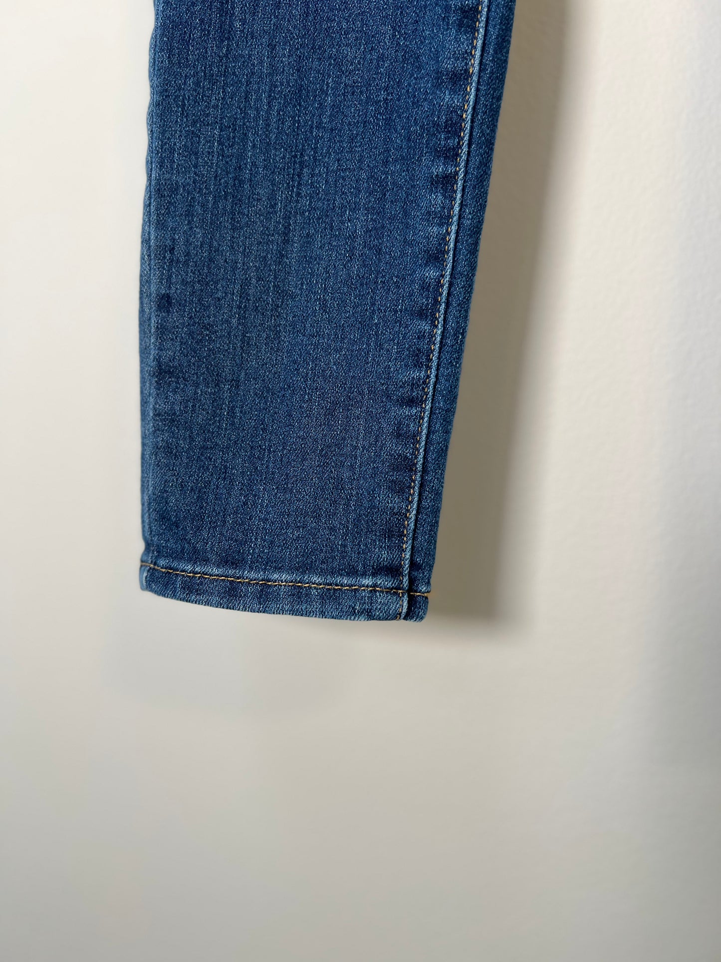 4 Levi Strauss Jeans