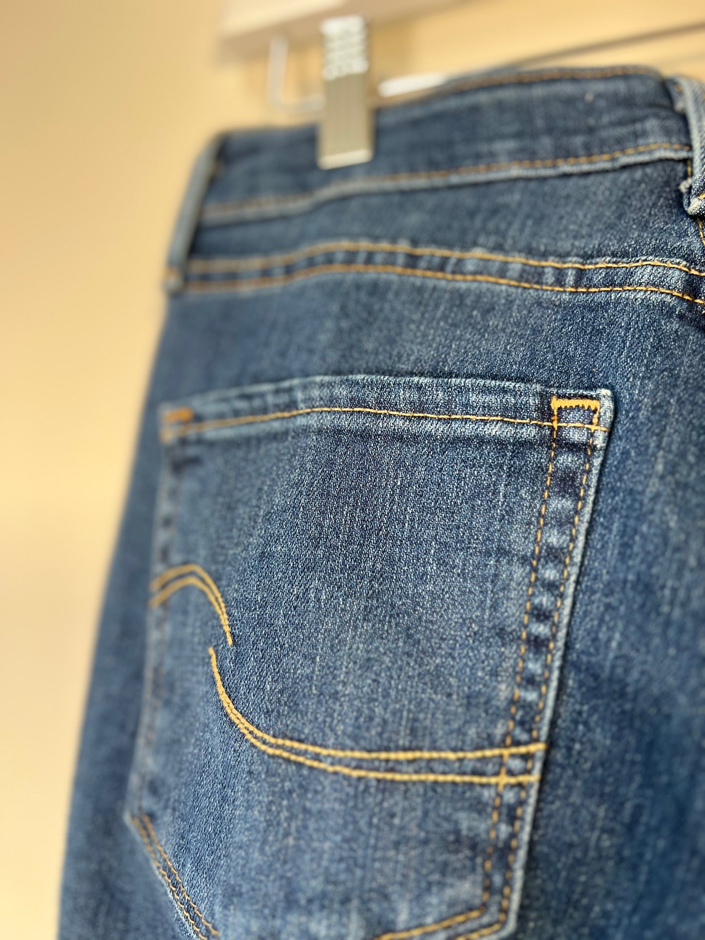 4 Levi Strauss Jeans