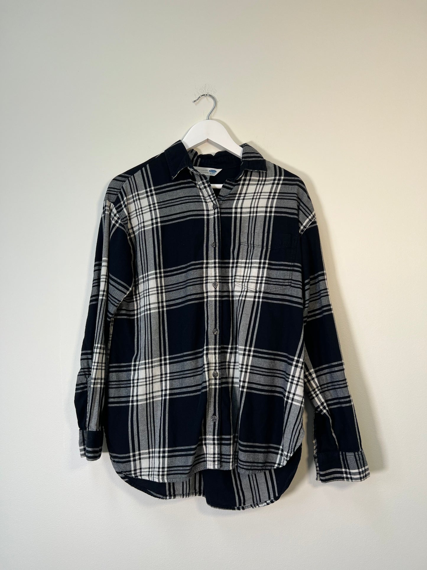 M Old Navy Button-Down