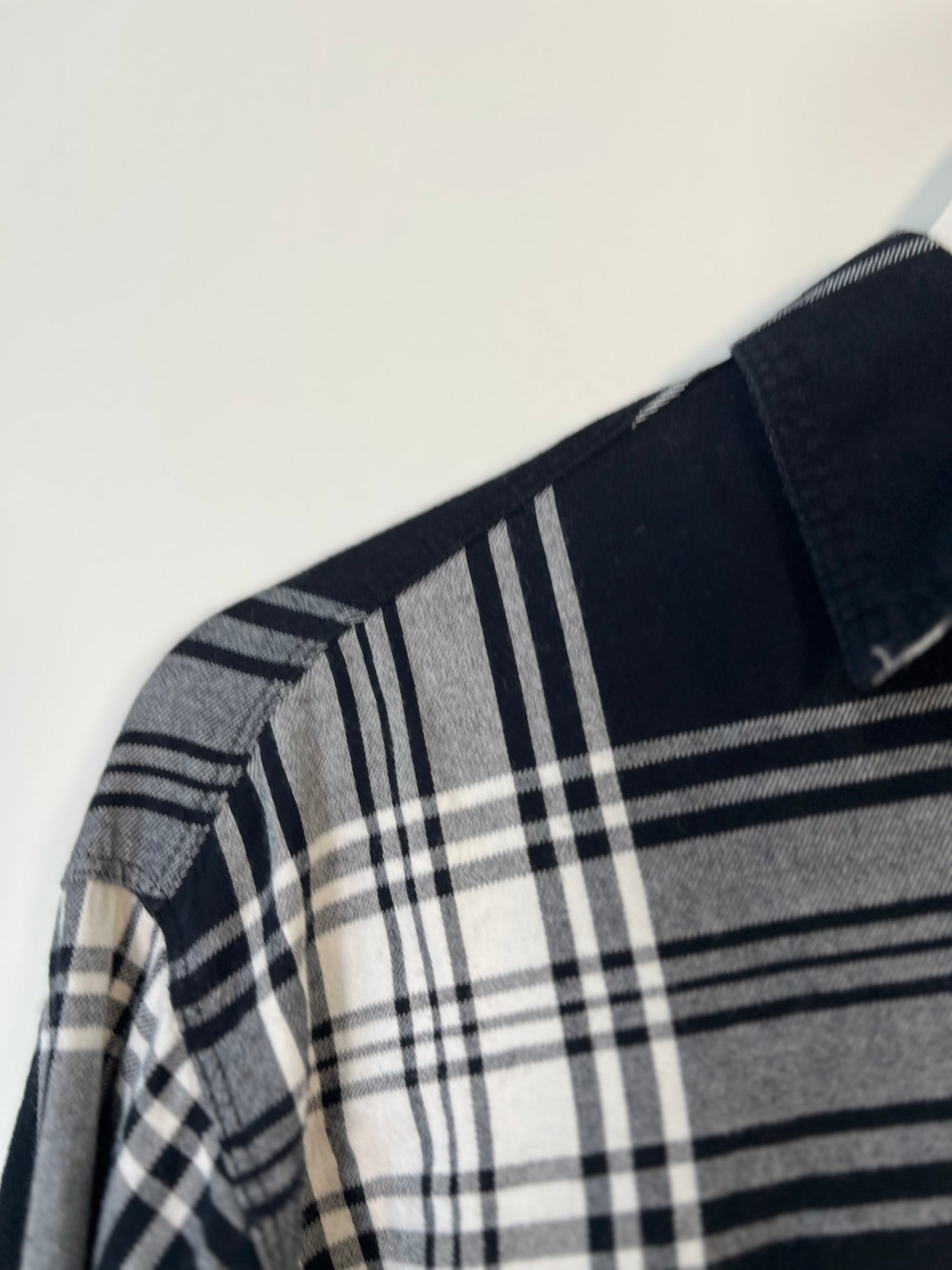 M Old Navy Button-Down