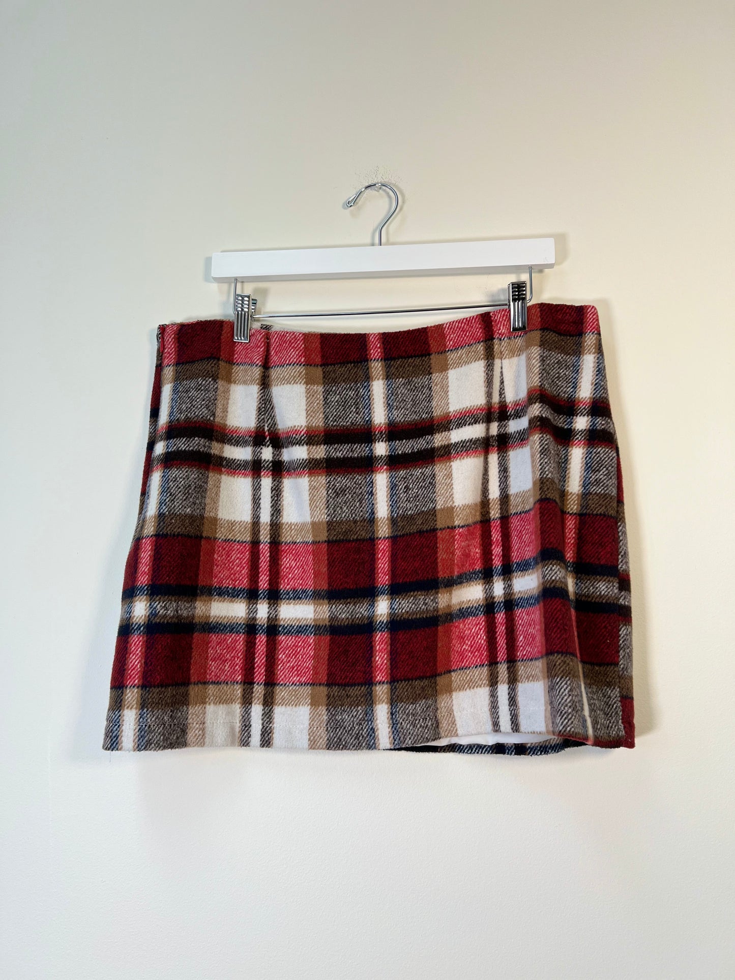 XL III Plaid Skirt