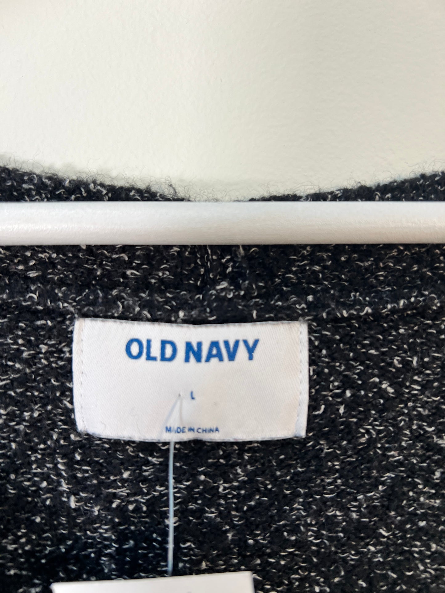 L Old Navy Sweater