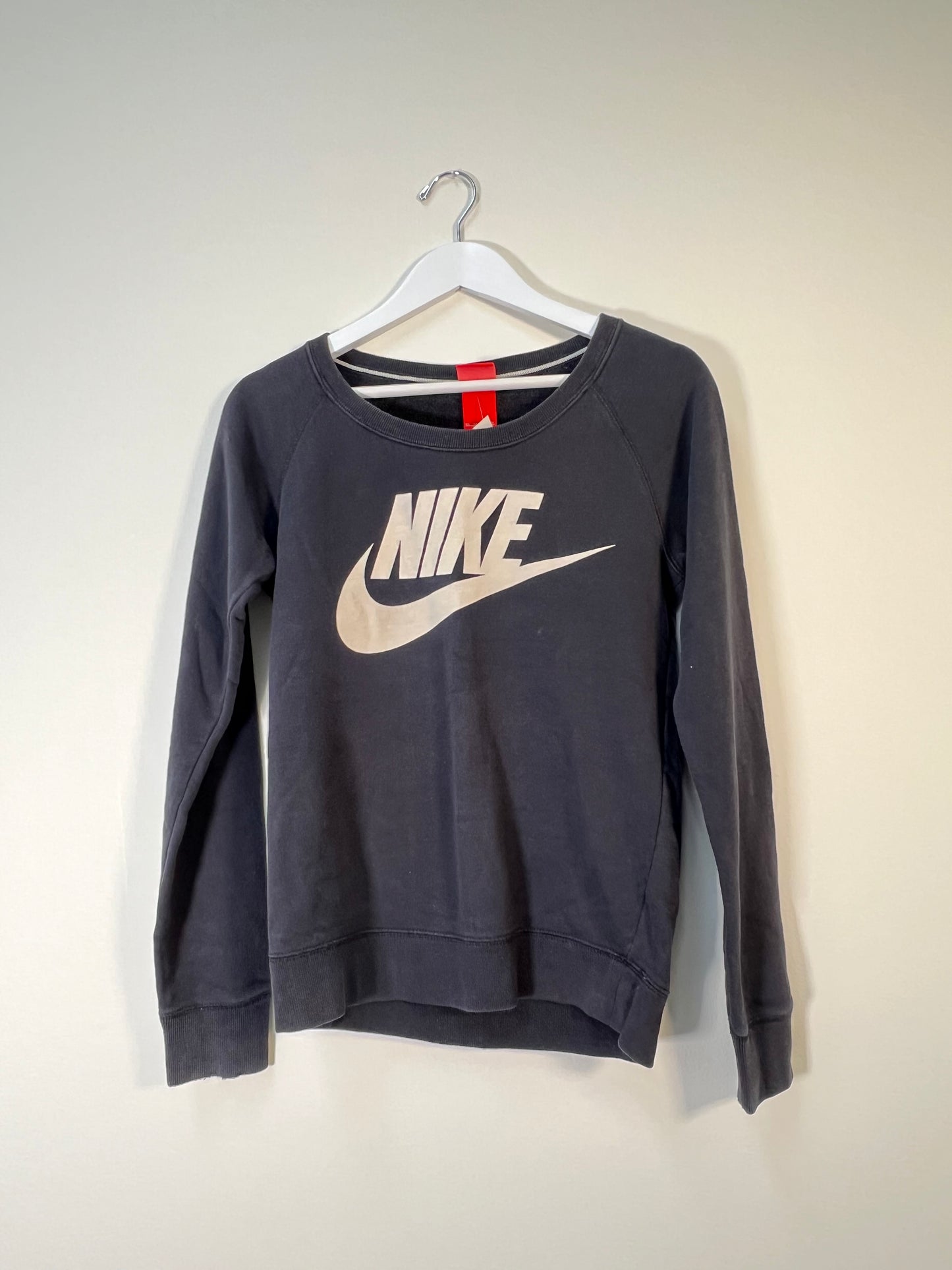 XS Nike sweatshirt