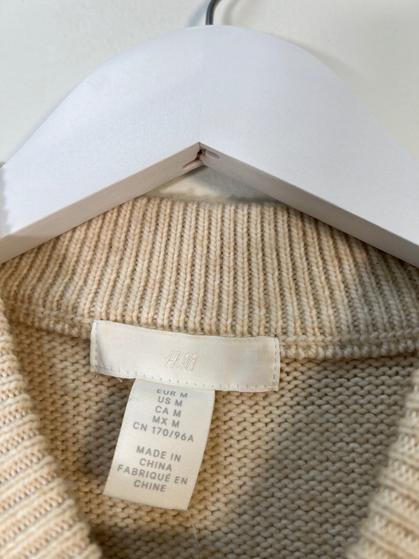 M H&M Sweater Vest