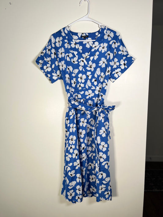 Small Who What Wear Blue Floral Dress