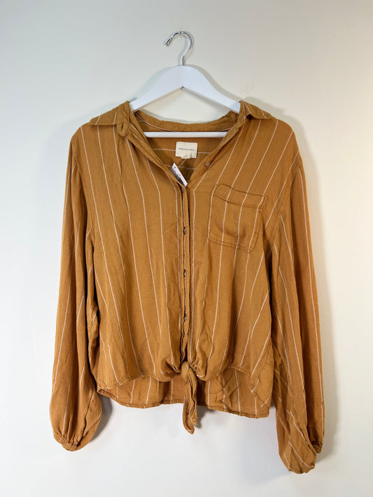 M American Eagle Shirt