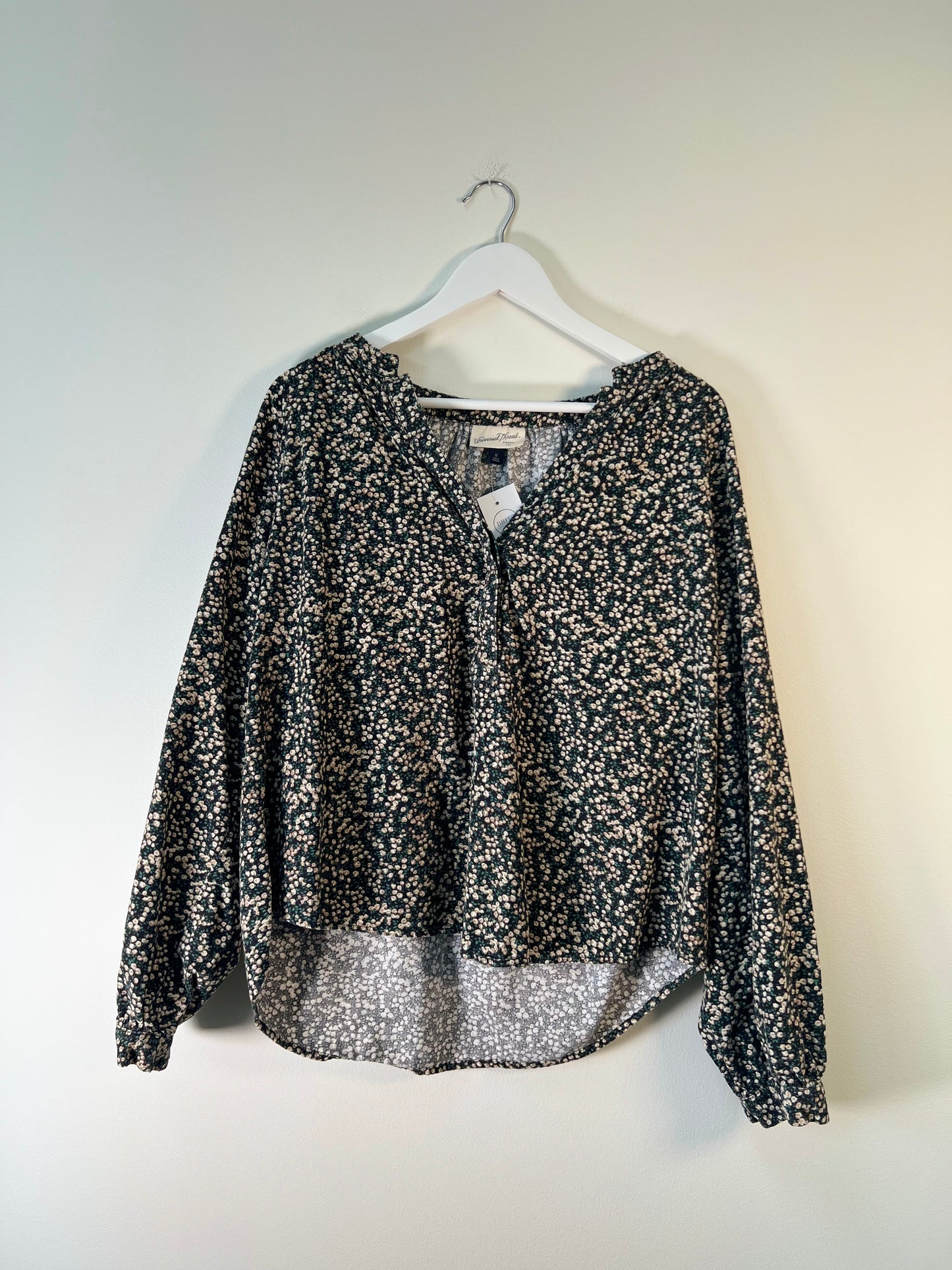 XL Universal Thread Blouse