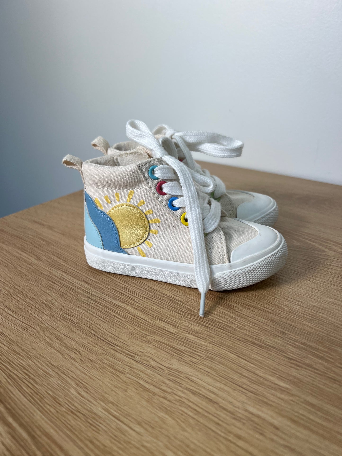 Size 5 Cat & Jack Sneakers