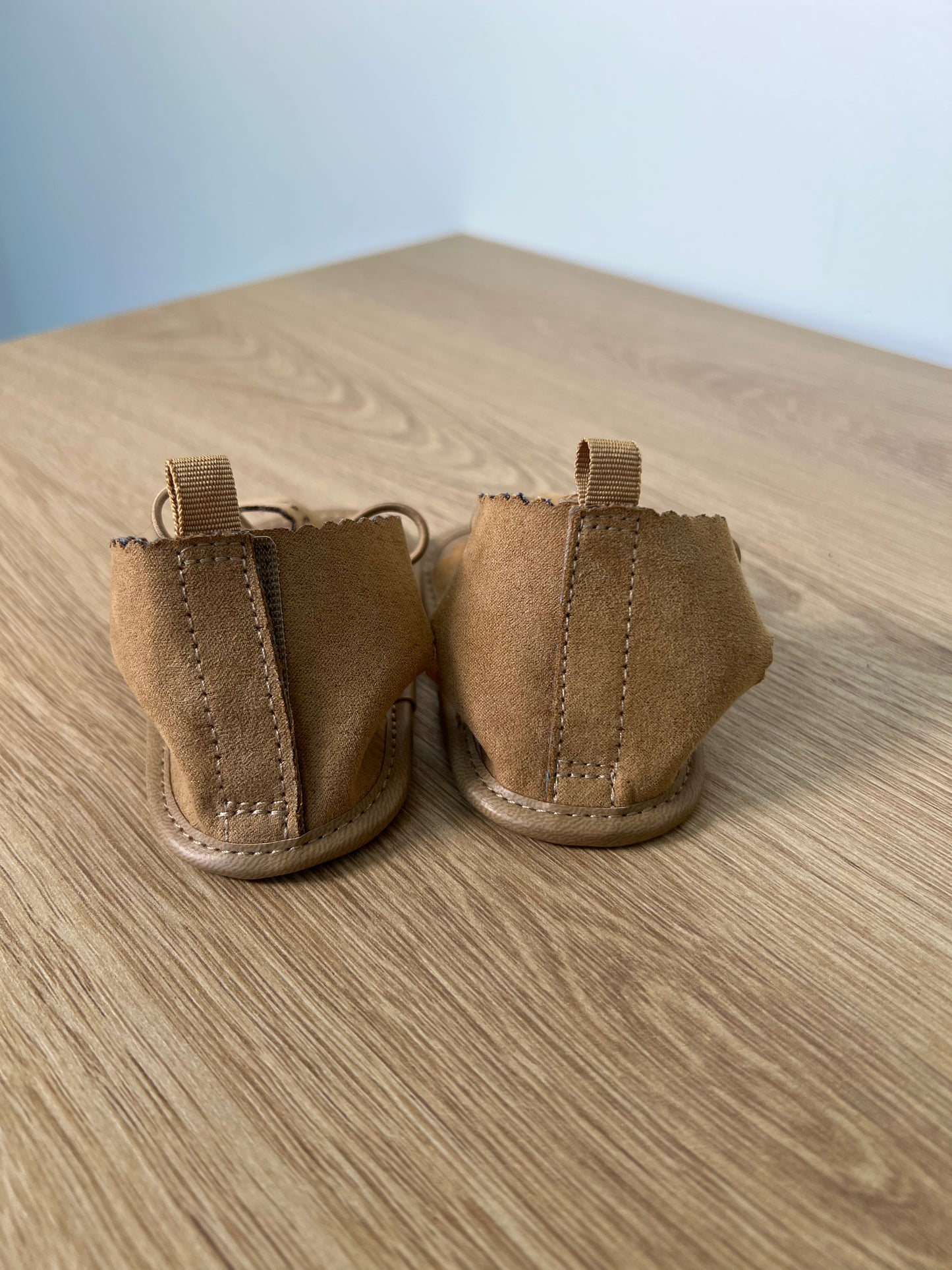 Size 3-6M Old Navy Sandals