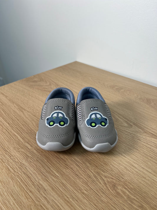 Size 3.5 Kidy Sneakers