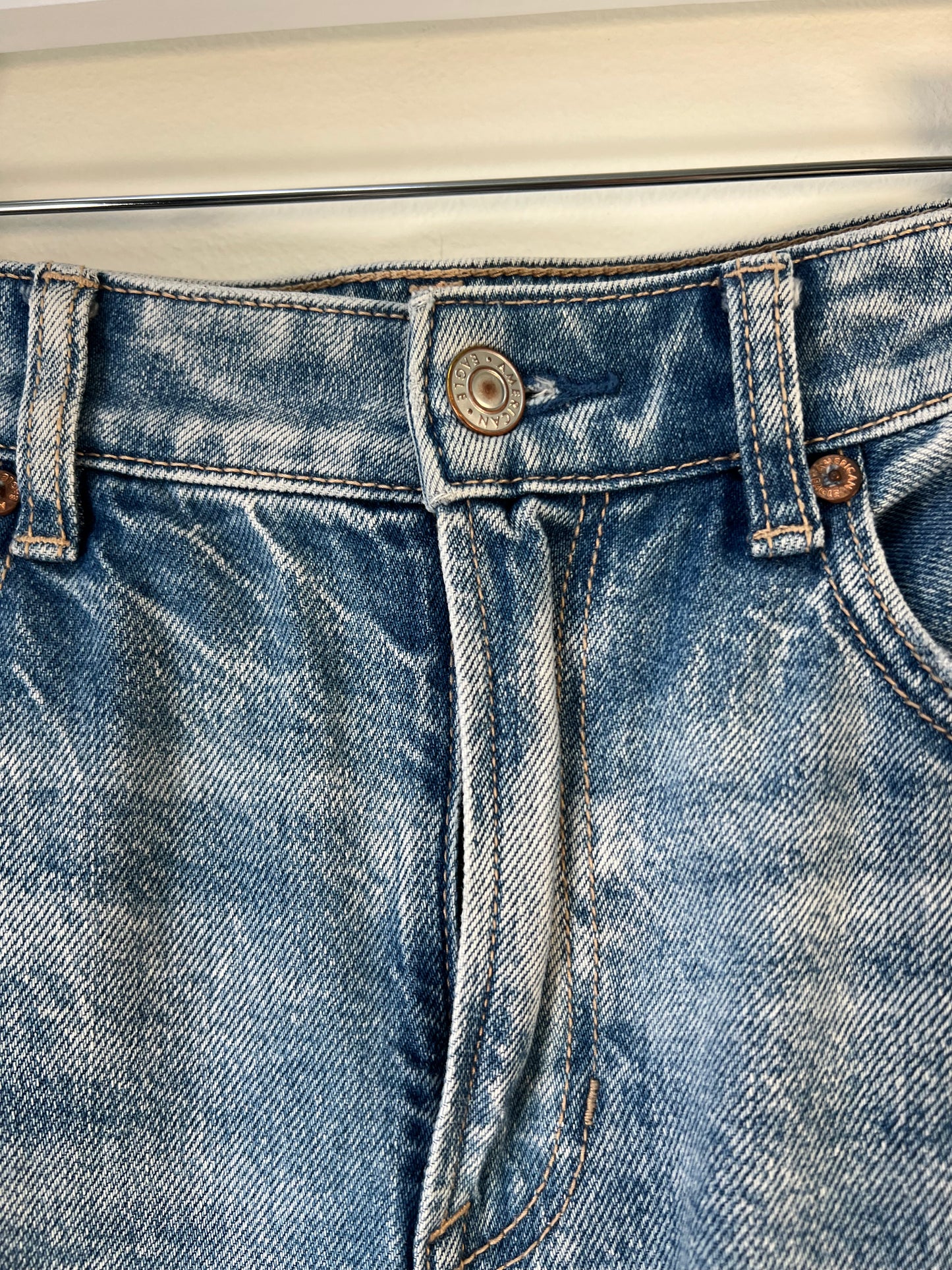 XS American Eagle Mom Jeans