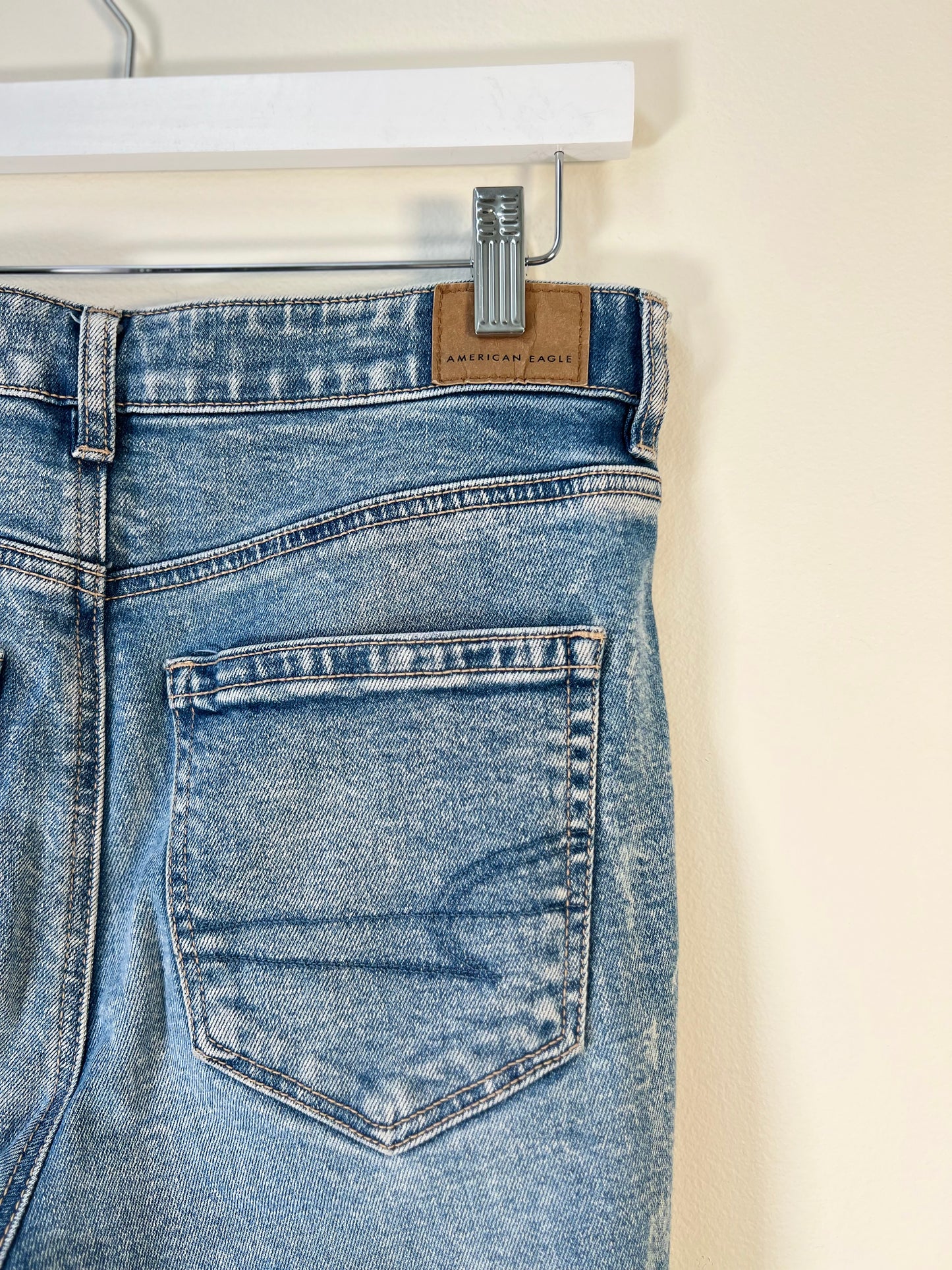 XS American Eagle Mom Jeans