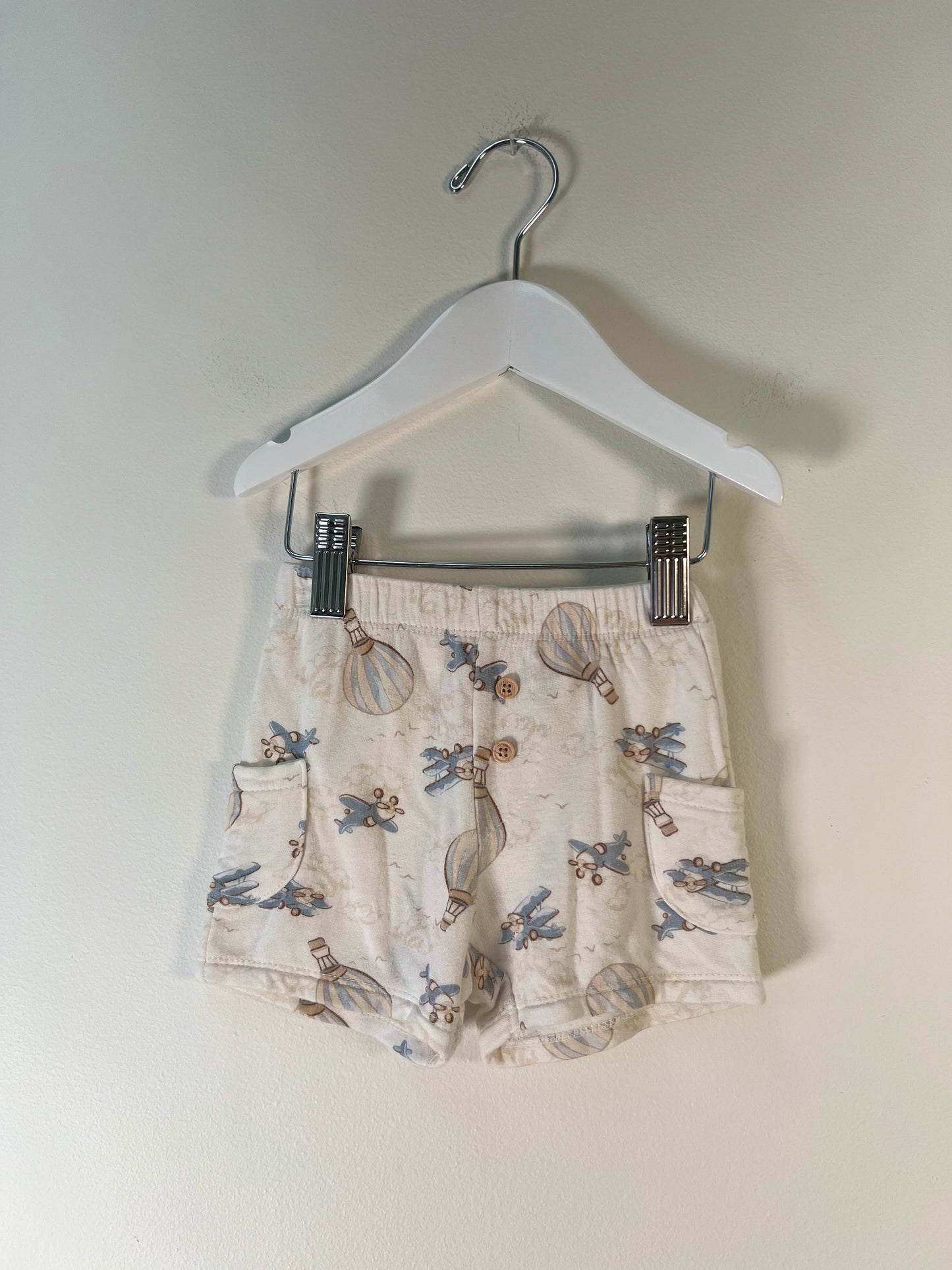 0-3M Tahari Shorts