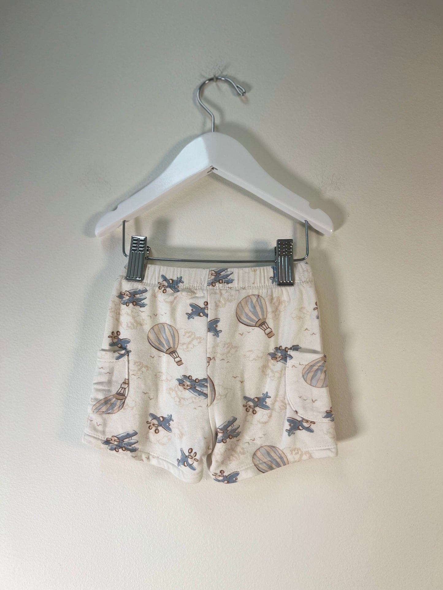 0-3M Tahari Shorts