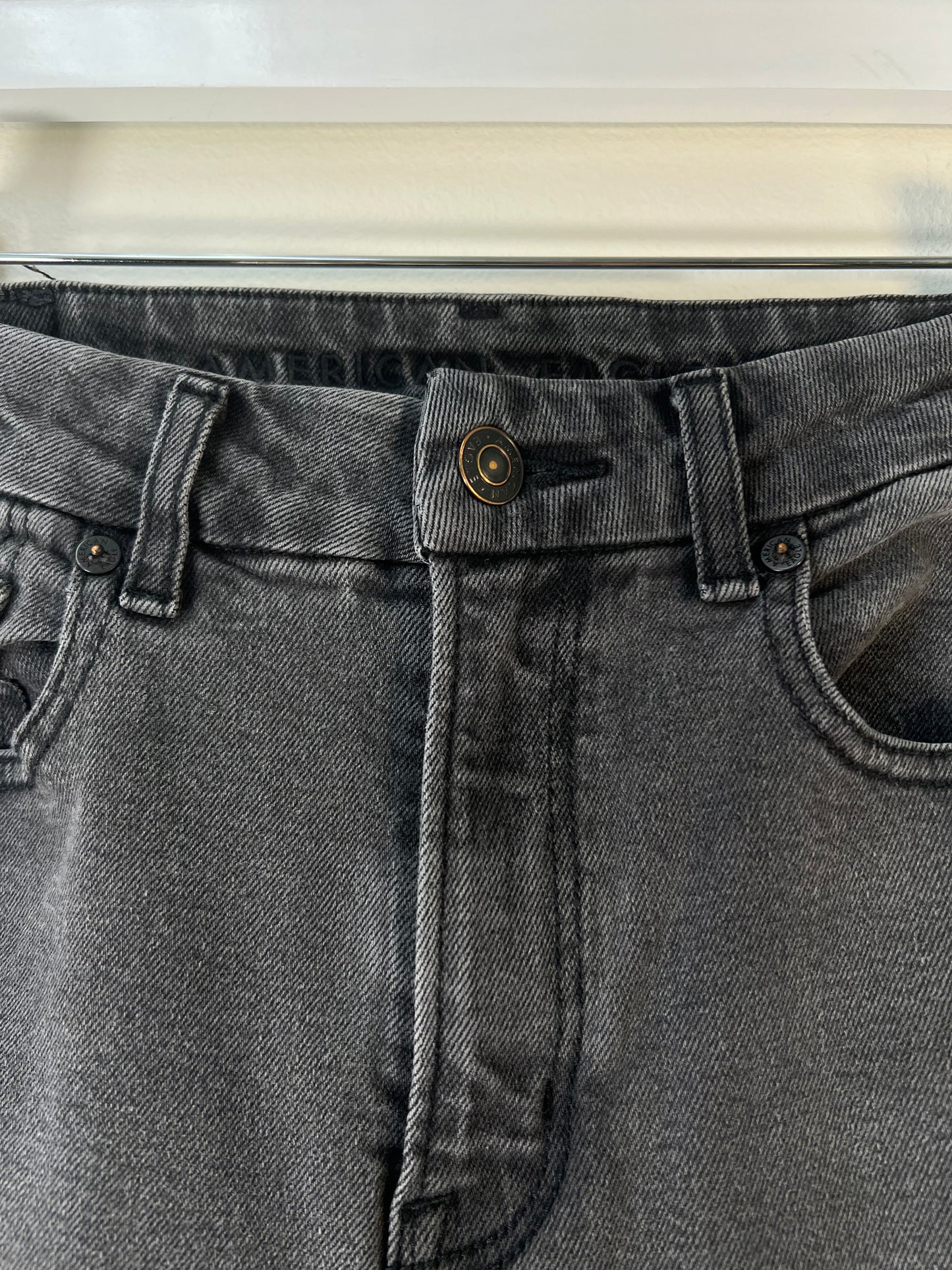 XS American Eagle Mom Jeans