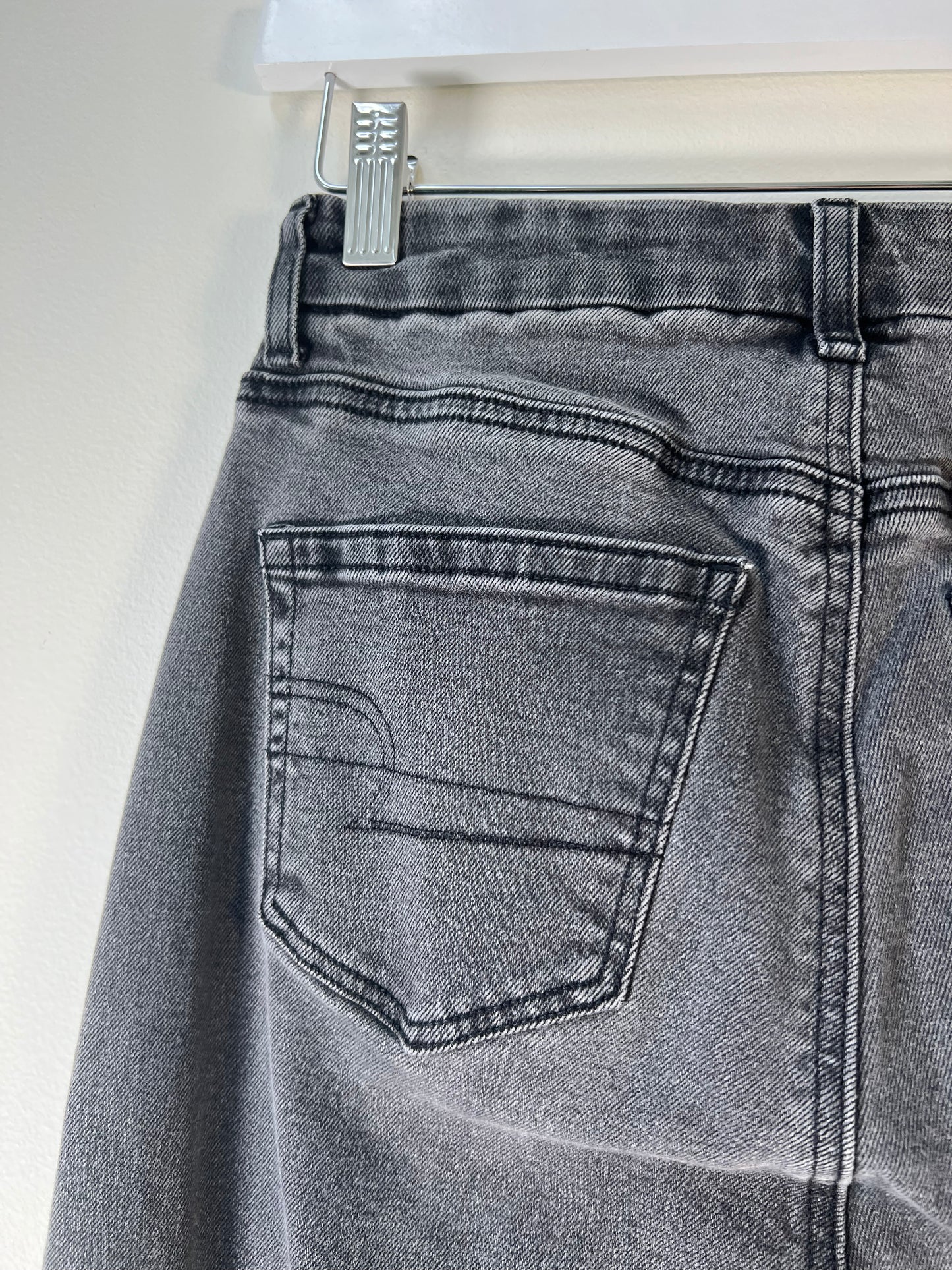 XS American Eagle Mom Jeans