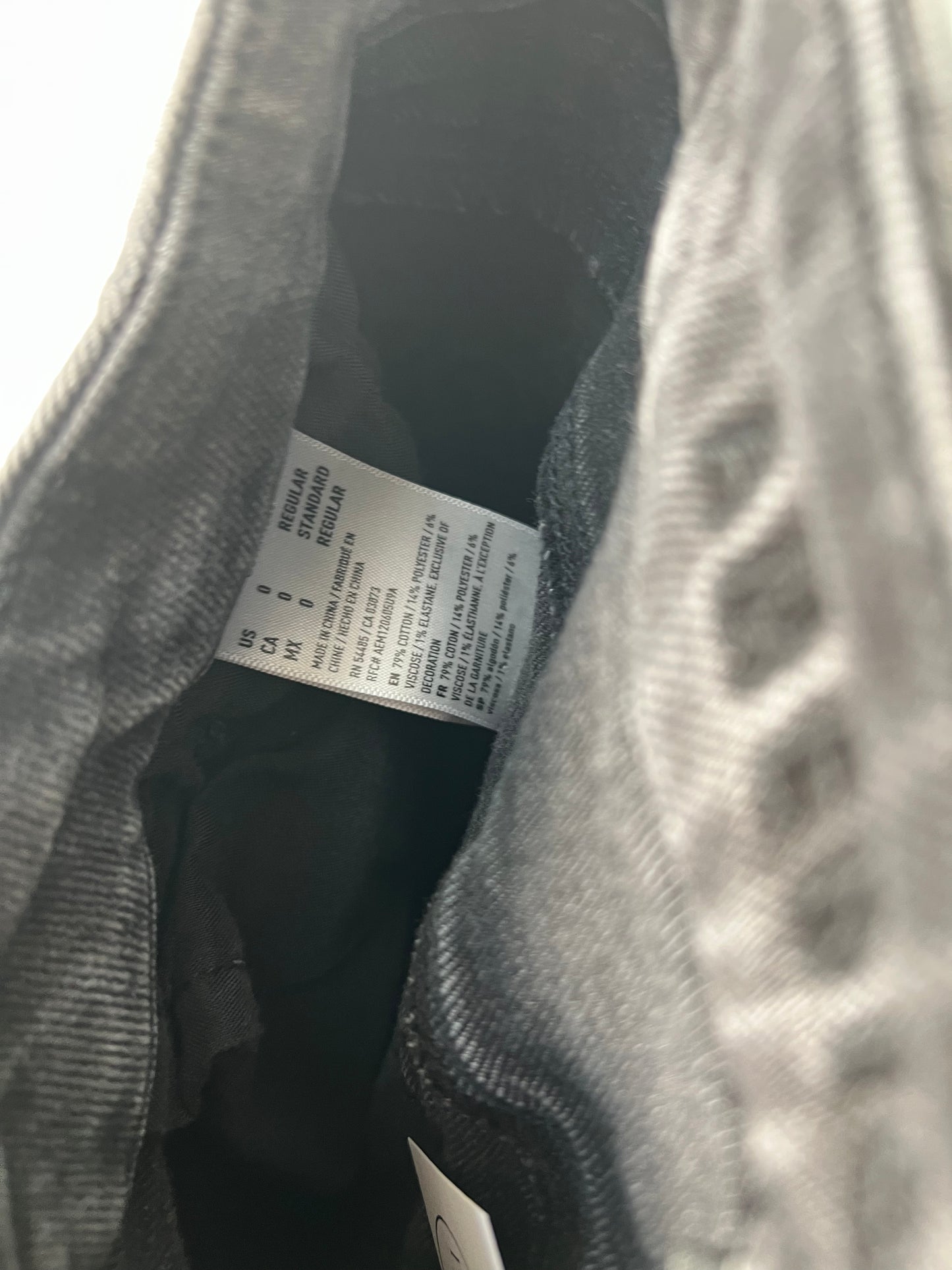 XS American Eagle Mom Jeans