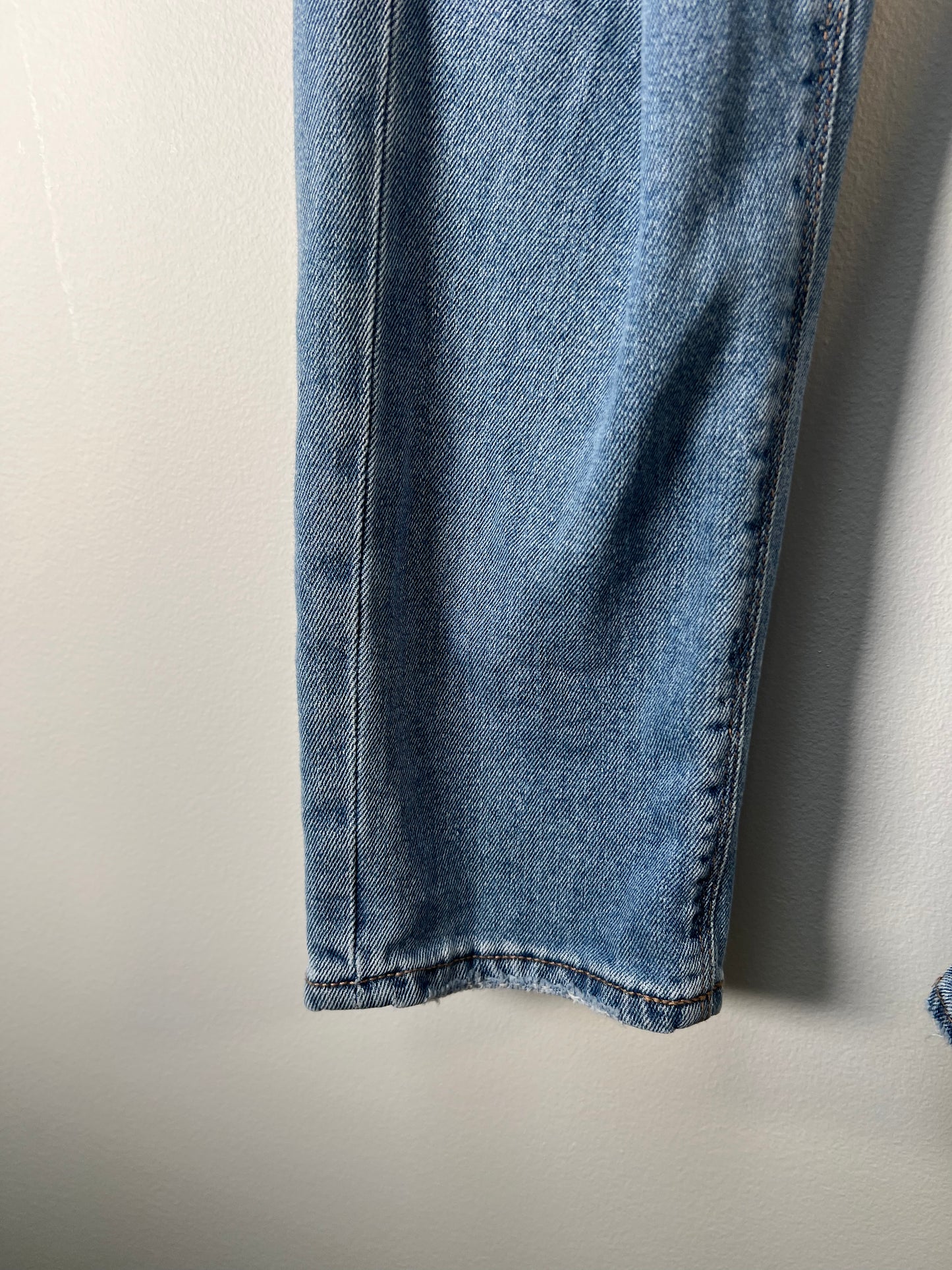 S American Eagle Mom Jean