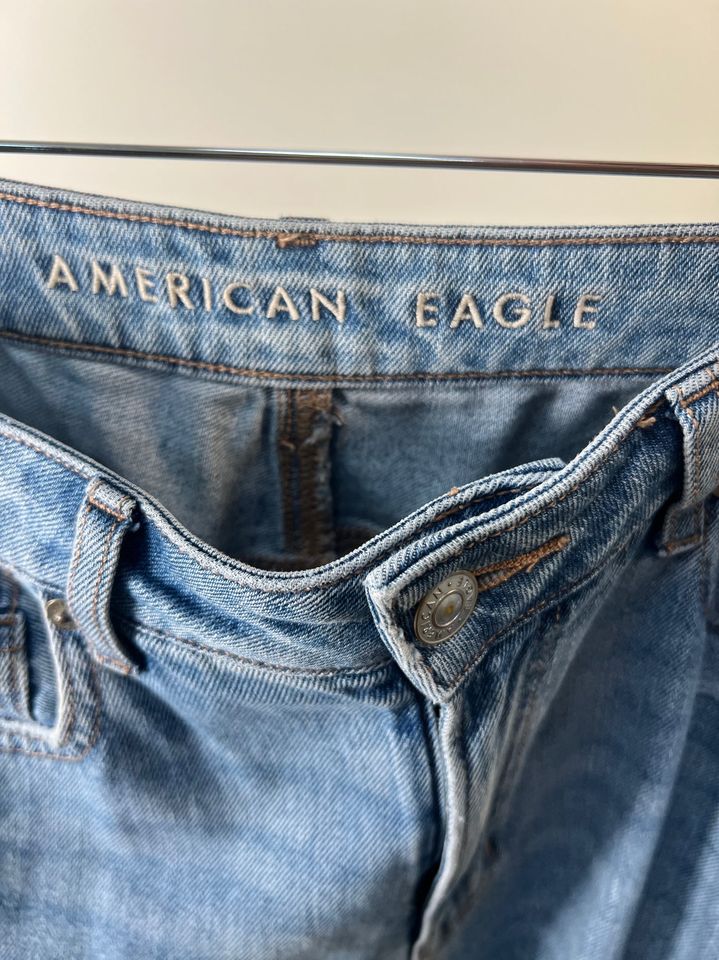 S American Eagle Mom Jean