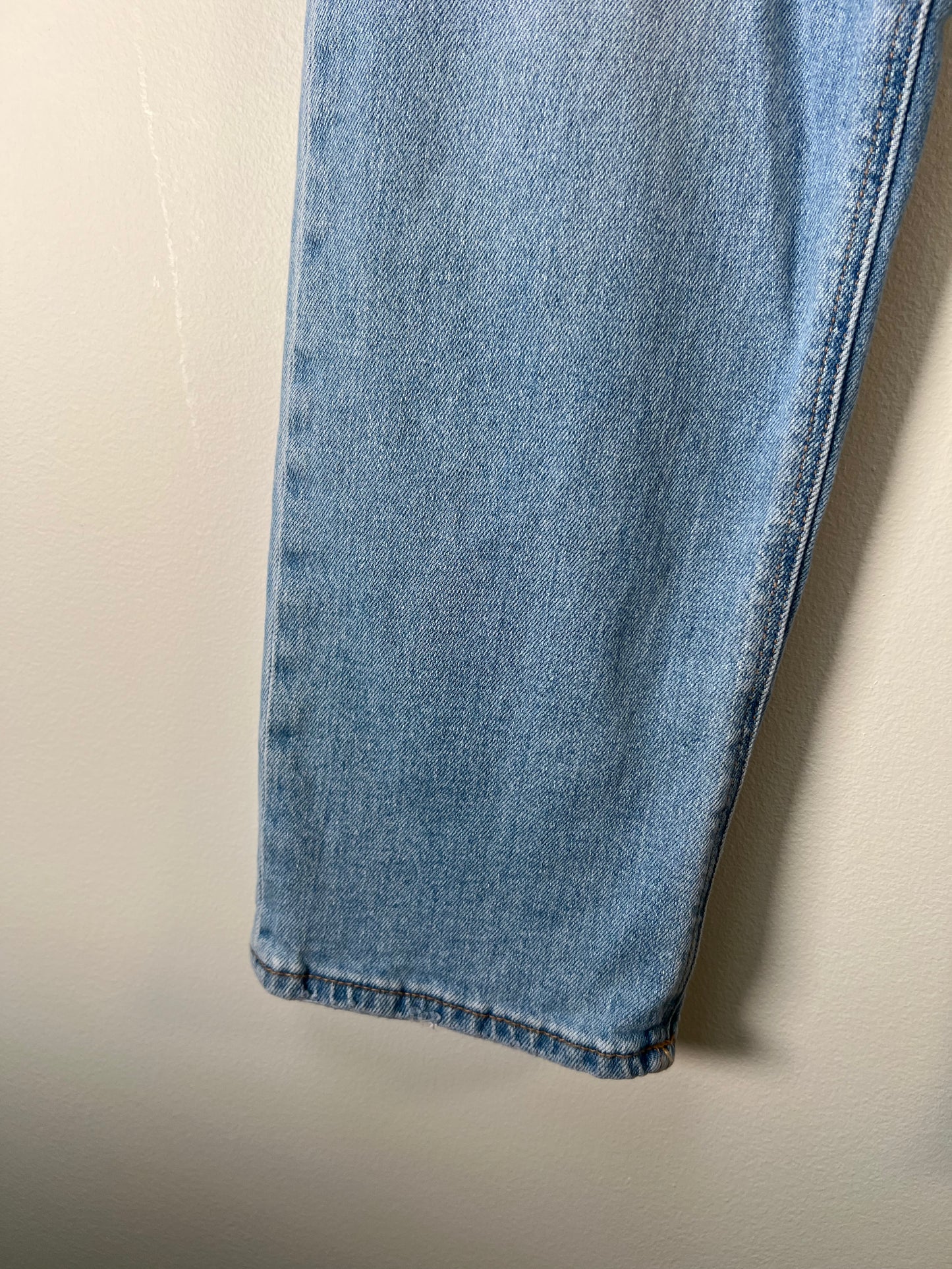M American Eagle Jeans