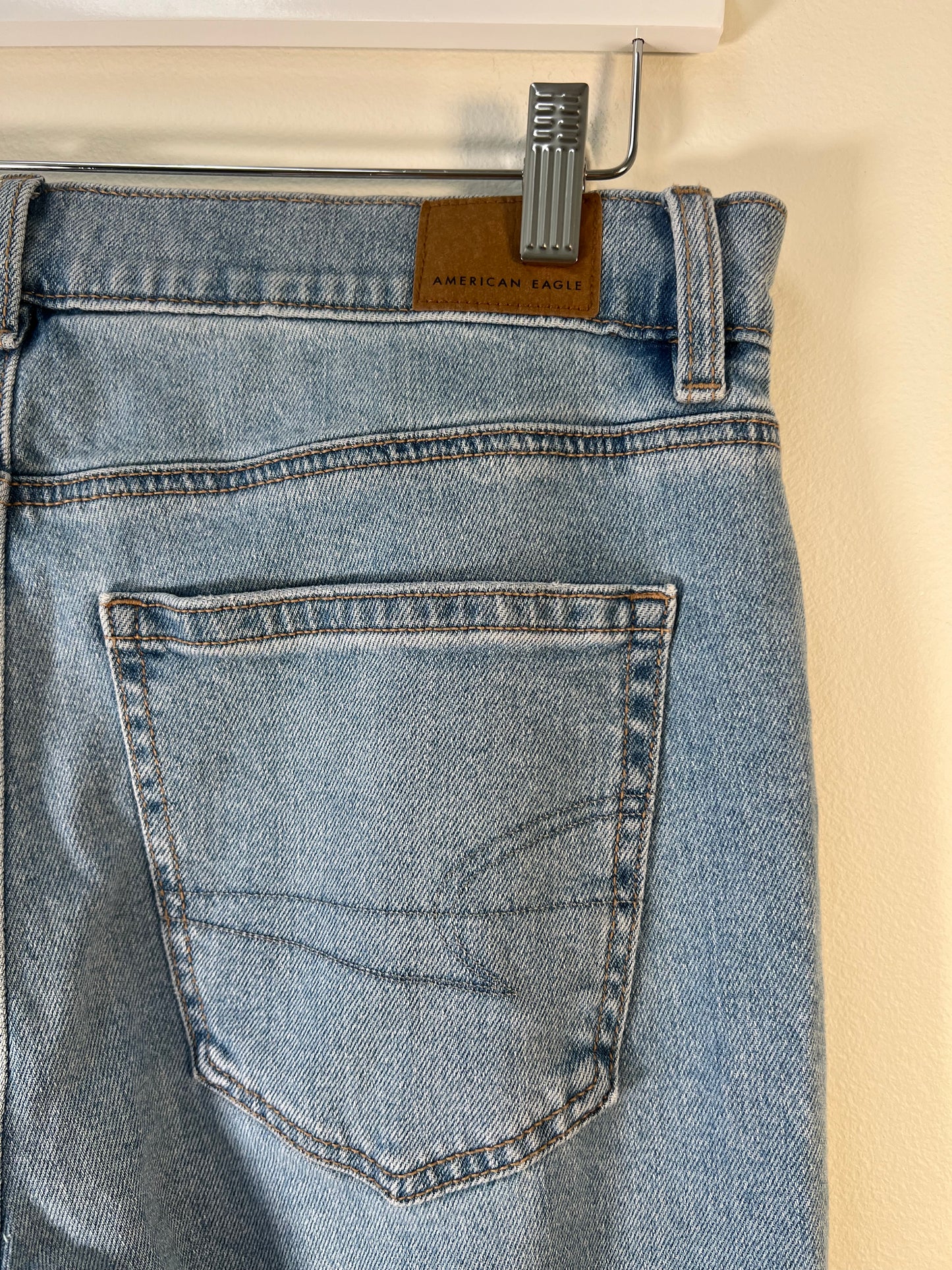 M American Eagle Jeans