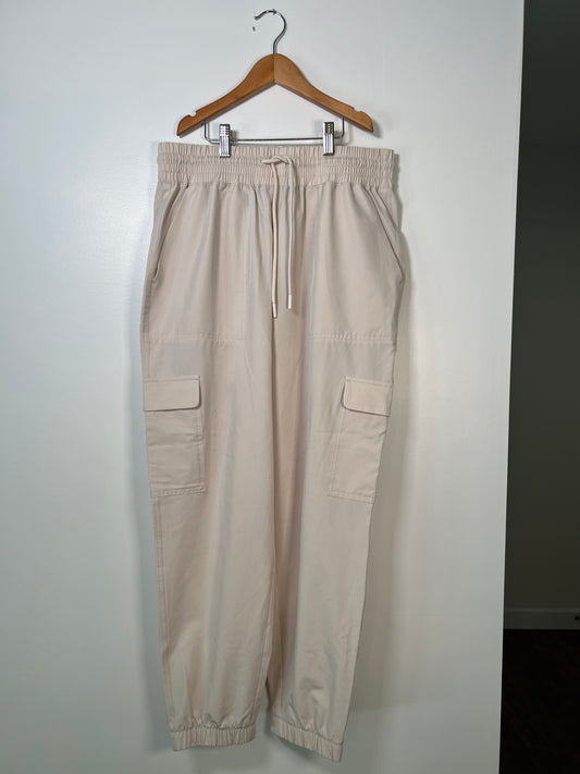 Medium Old Navy Stretchtech Cream Pants