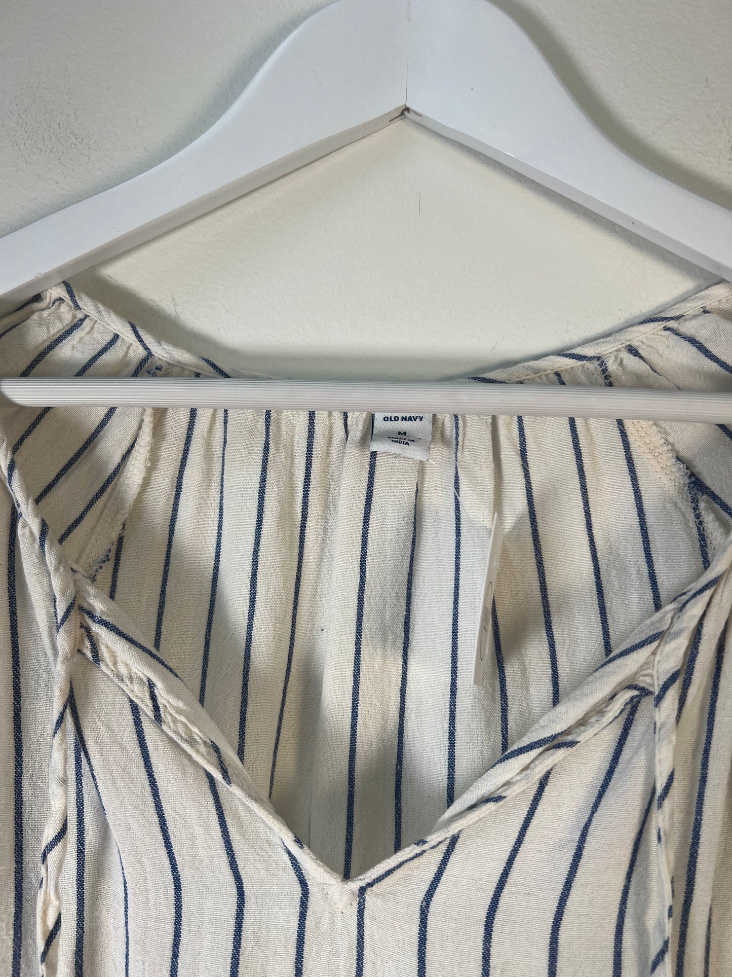 M Old Navy Blouse