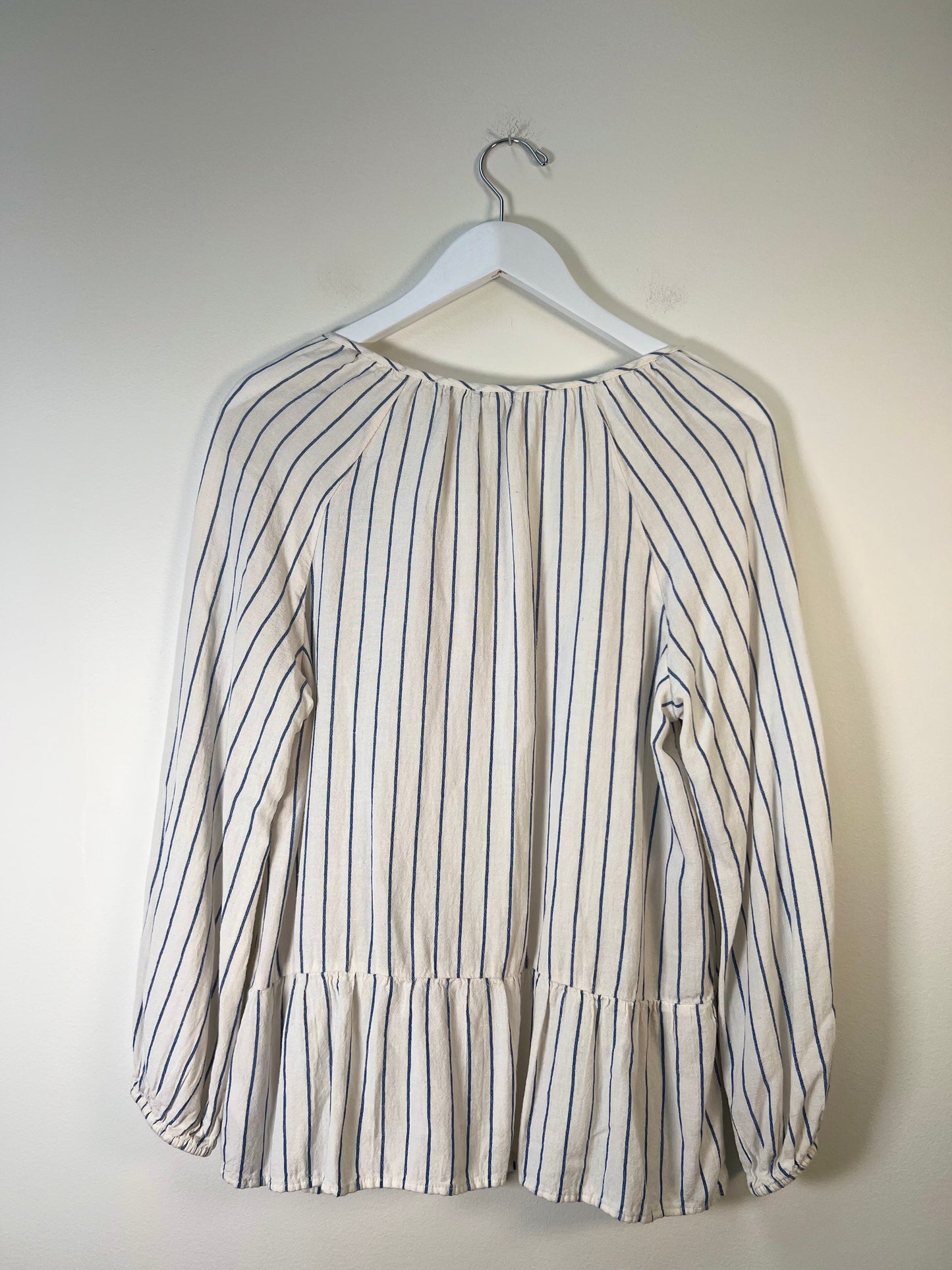 M Old Navy Blouse