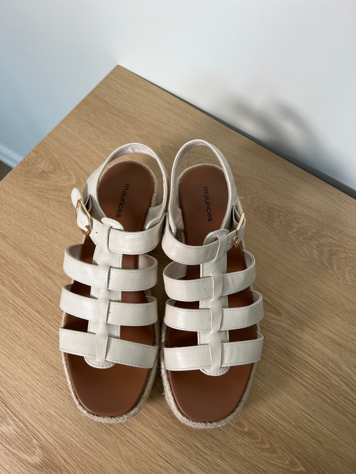 Size 9 Maurices Sandals