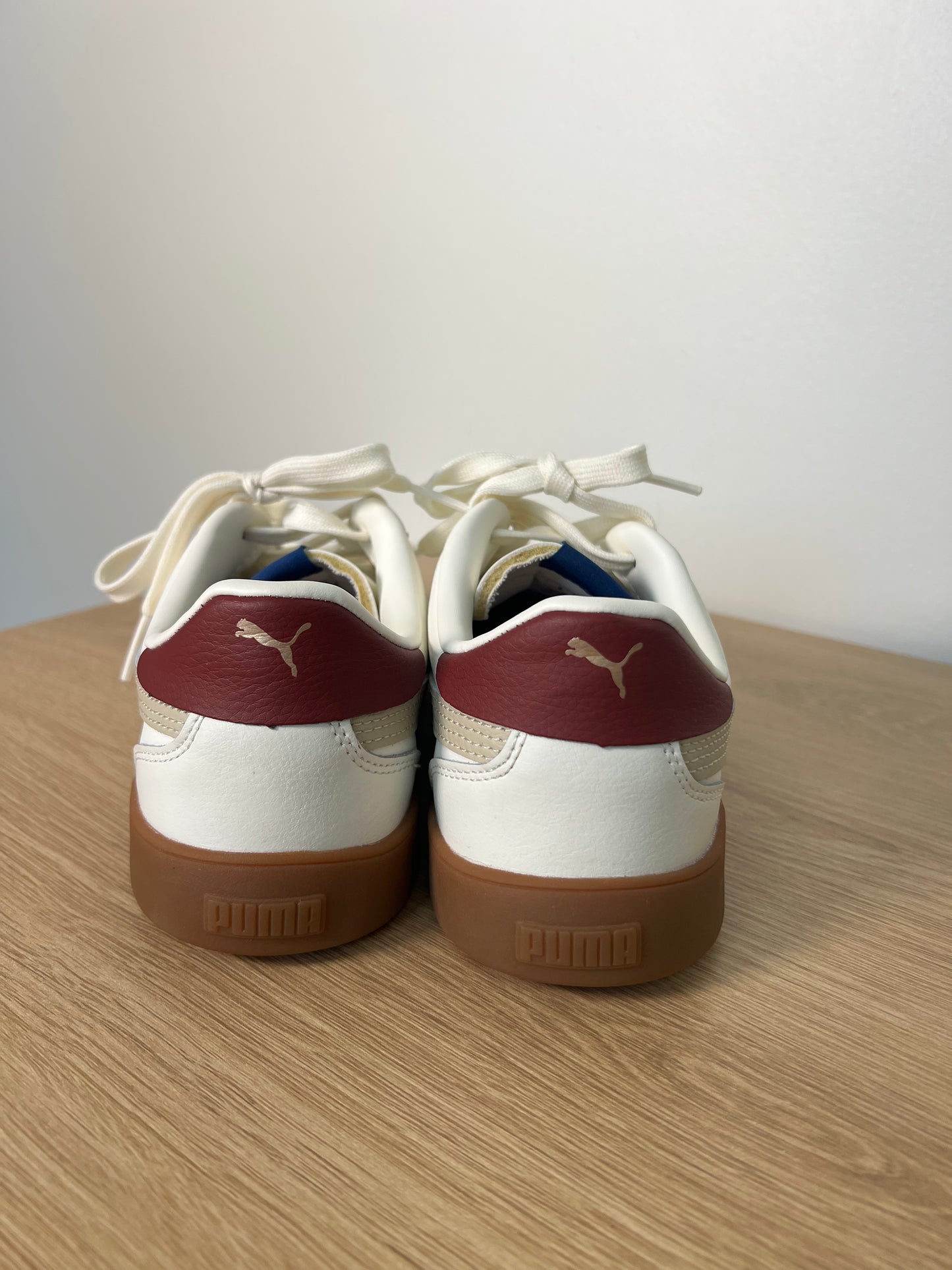 Size 7 Puma Sneakers