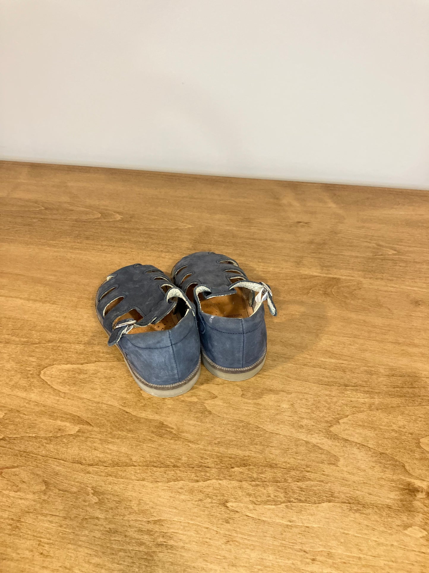 22 (6C) Jacadi Paris Navy Sandals
