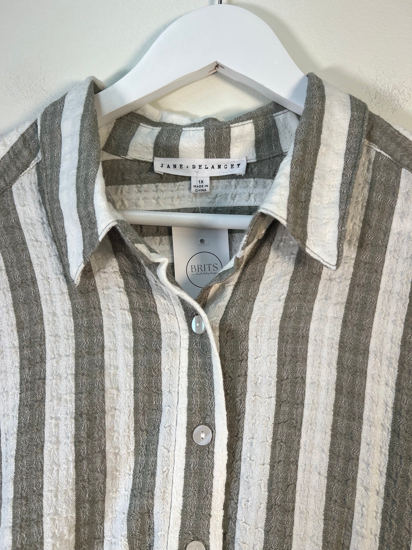 1XL Jane & Delancey Button Down Shirt