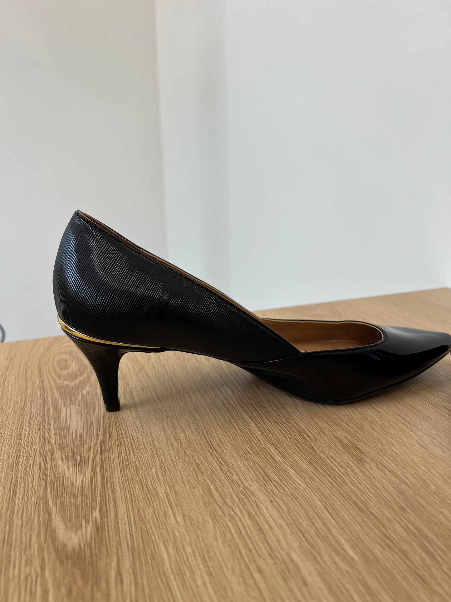 Size 8 Calvin Klein Heels