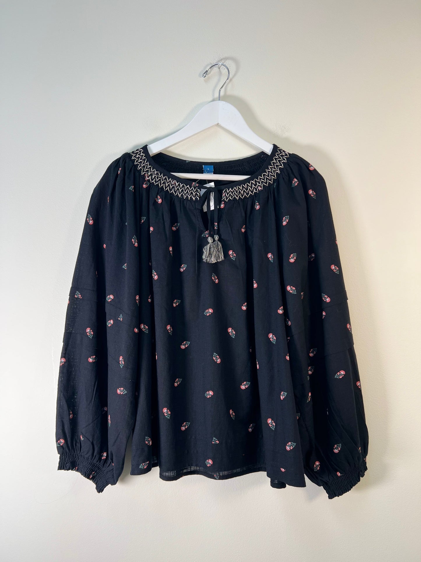 L Old Navy Blouse