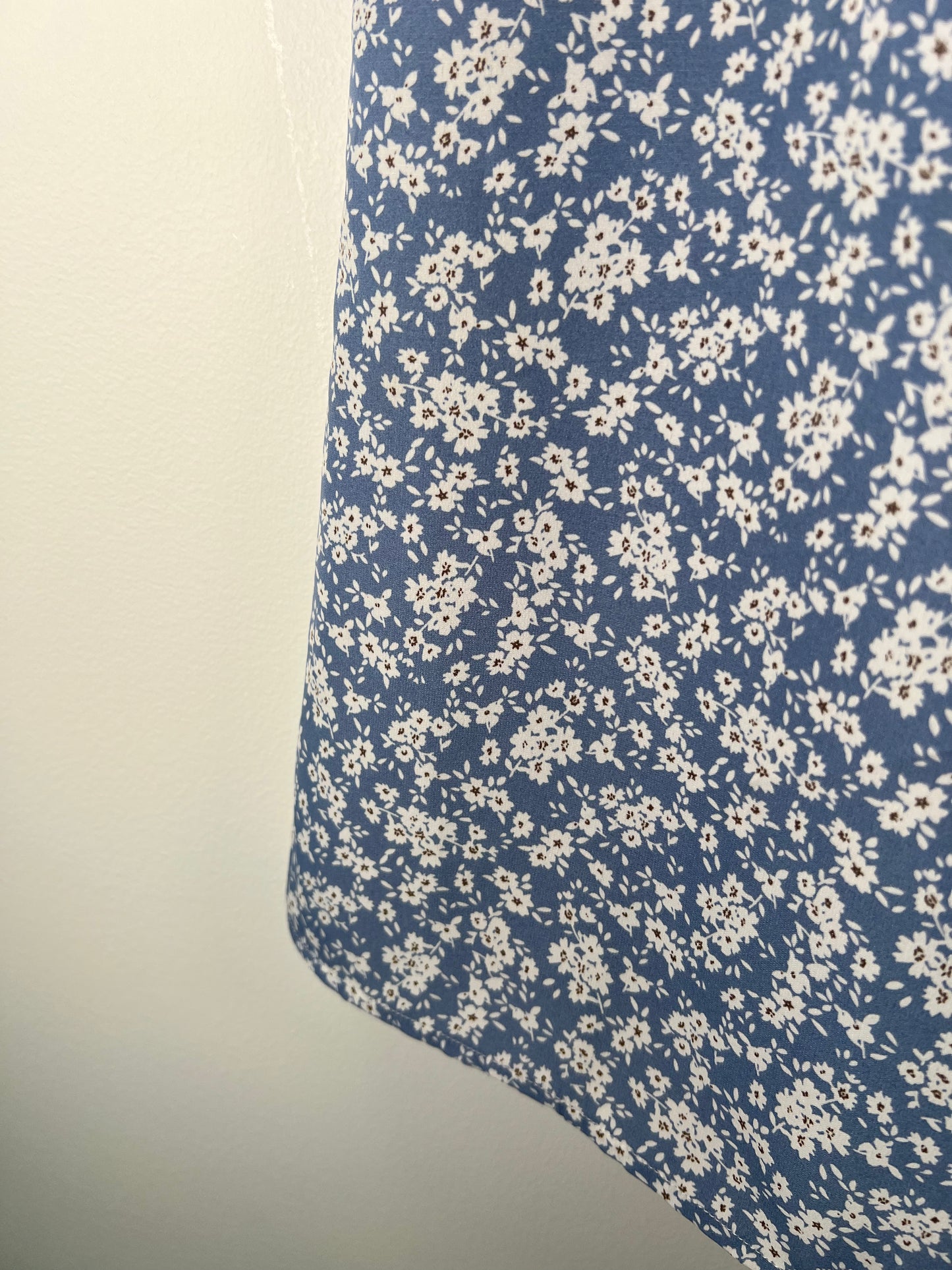 S Things Between Skirt