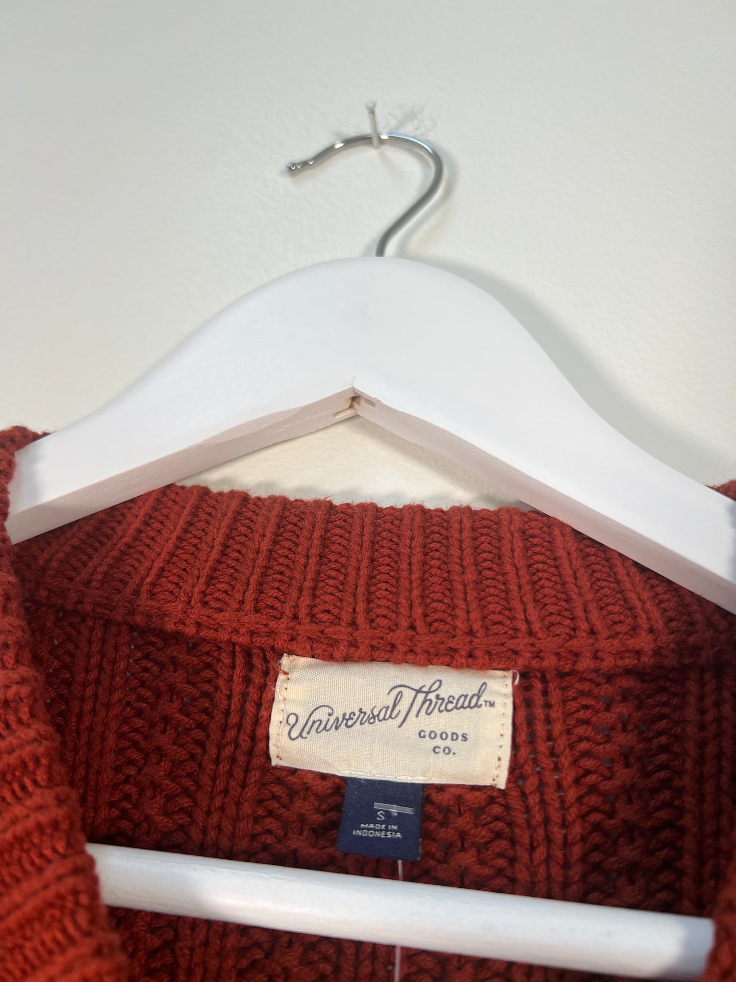 S Universal Thread Sweater