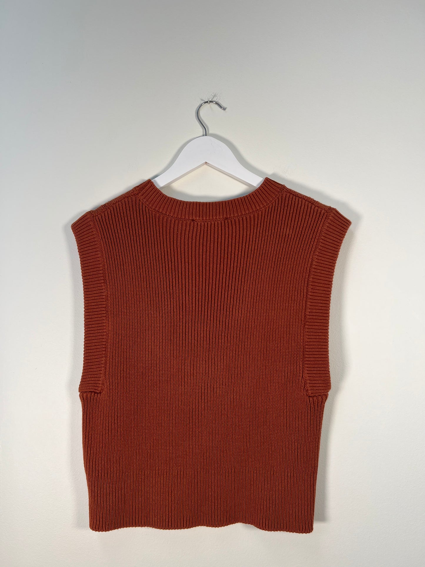 M Broadway 83 Vest