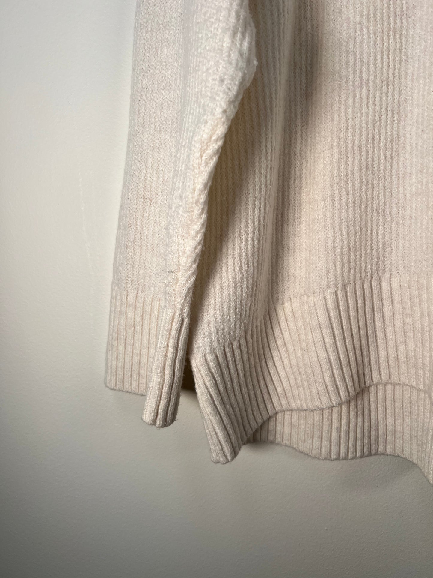 L Old Navy Pullover