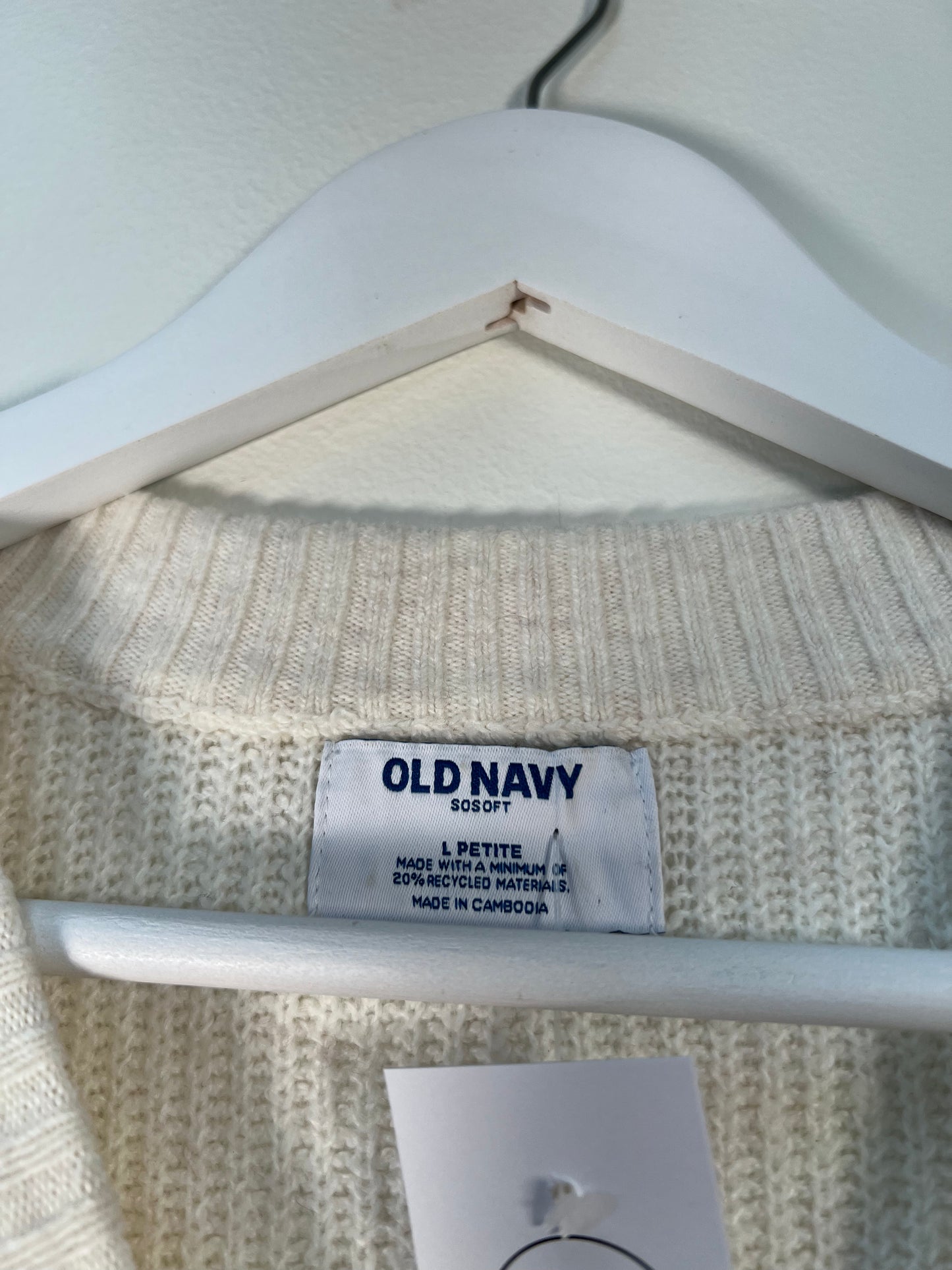 L Old Navy Pullover